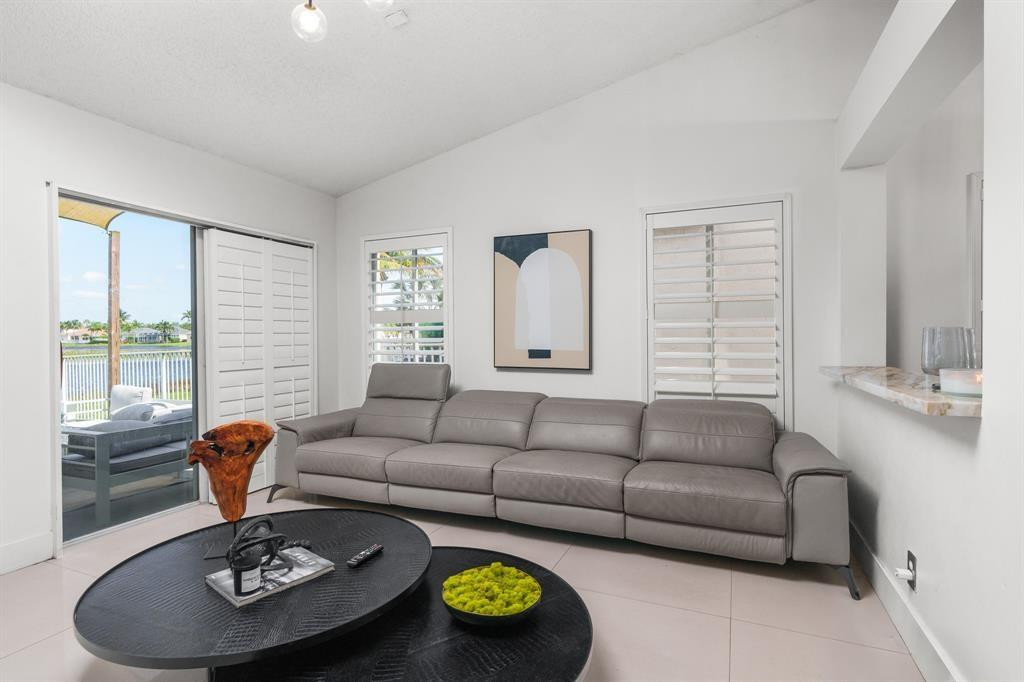 San Messina - Residential