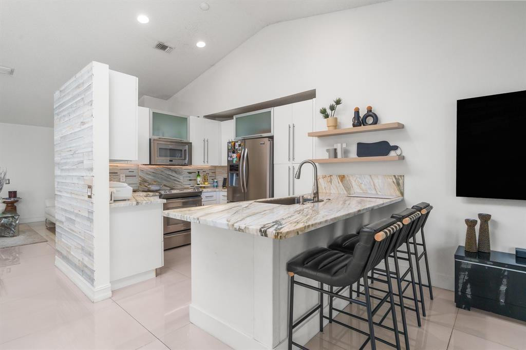 San Messina - Residential