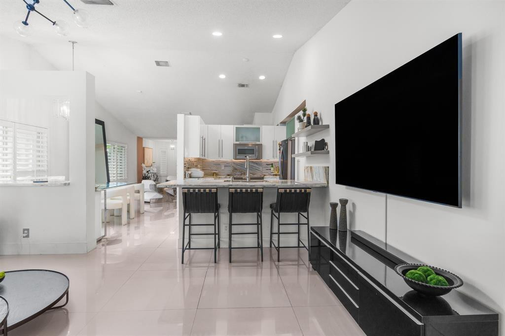 San Messina - Residential