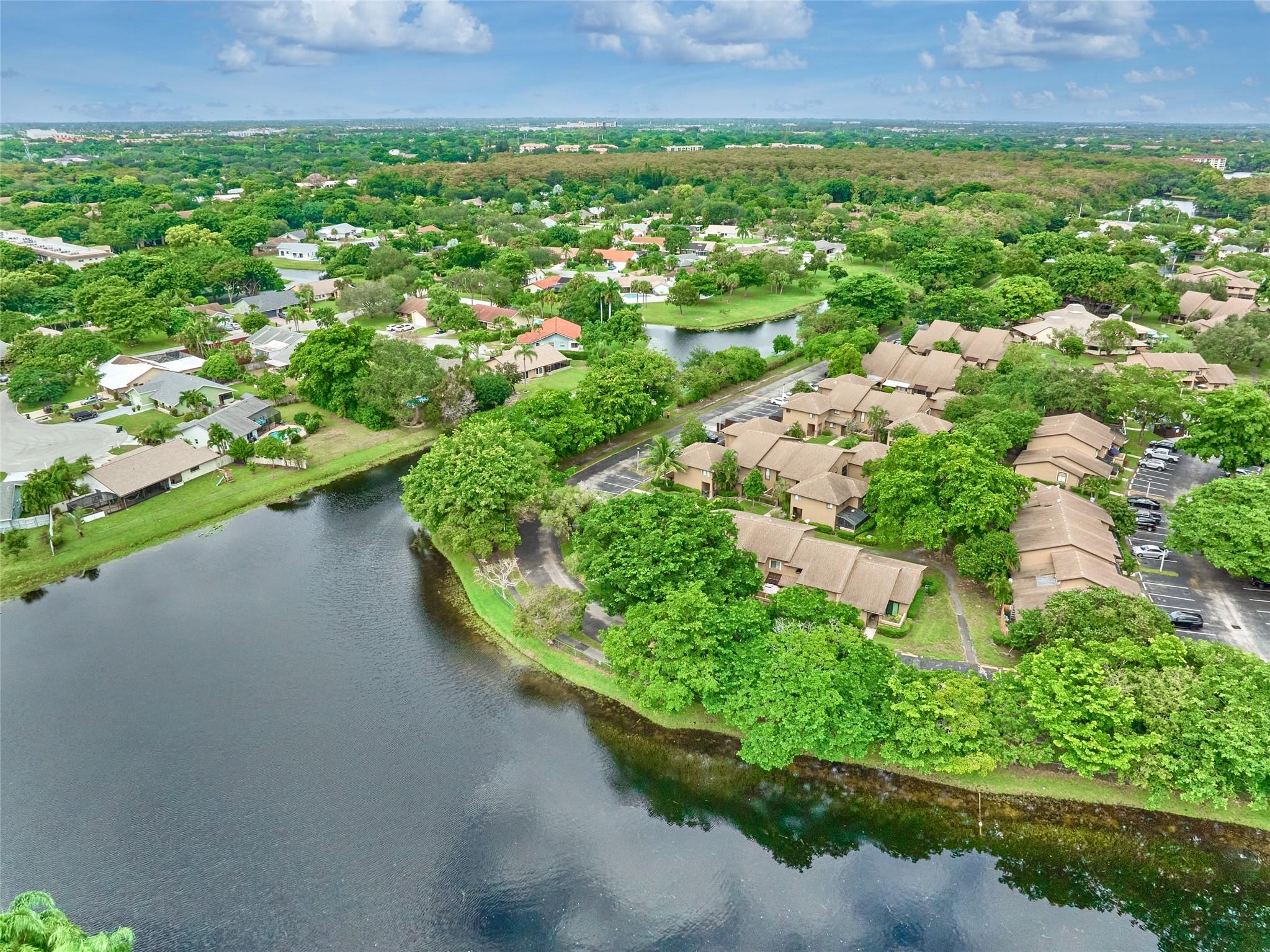 CENTURA PARC - Residential