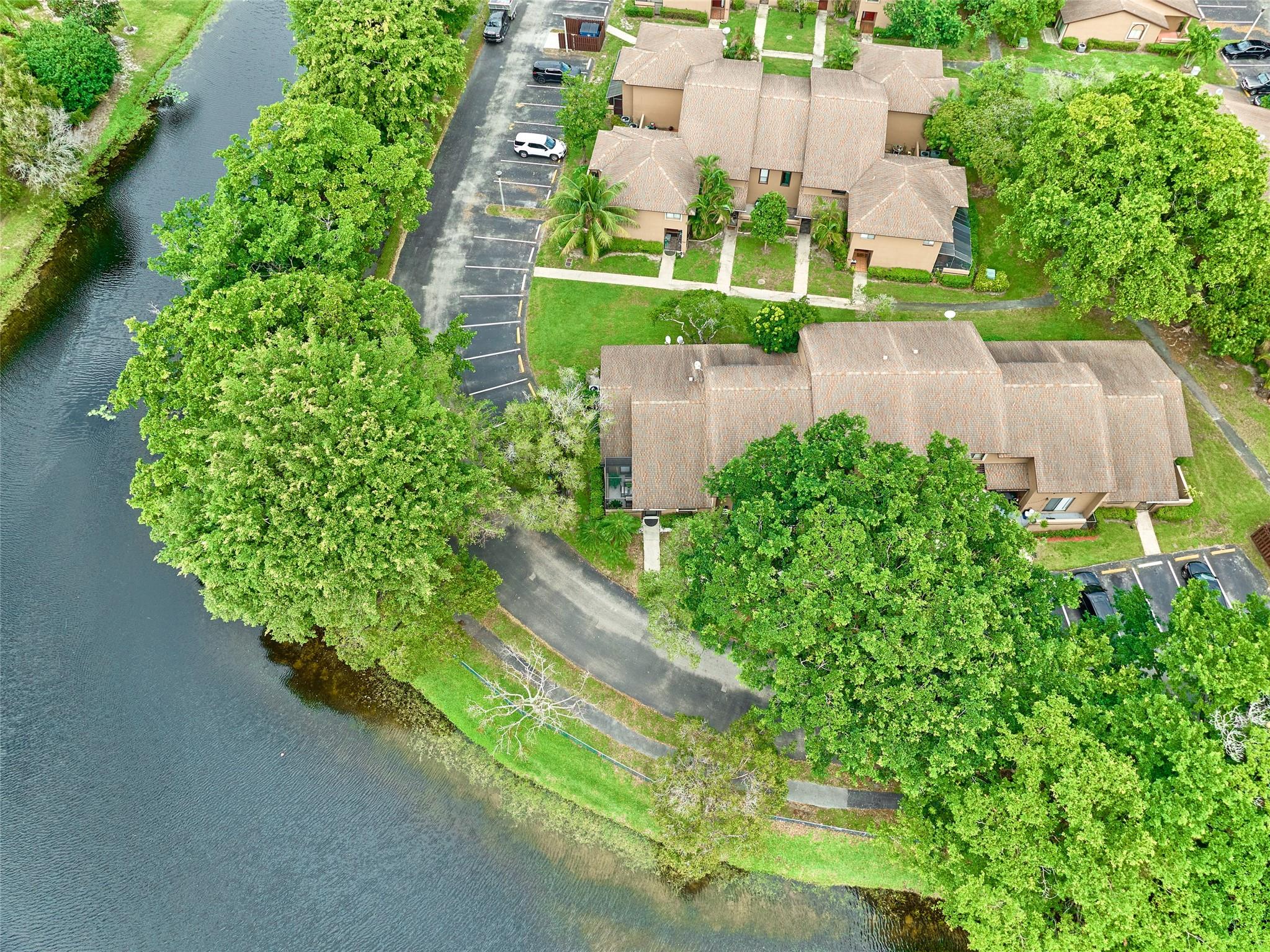 CENTURA PARC - Residential