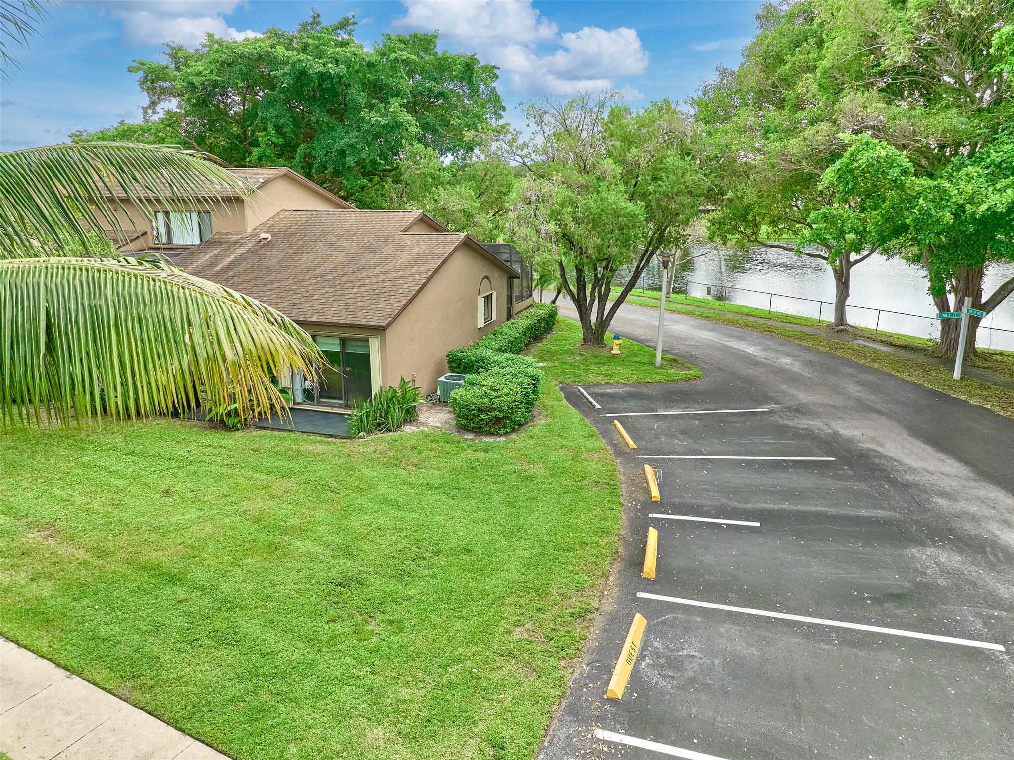 CENTURA PARC - Residential