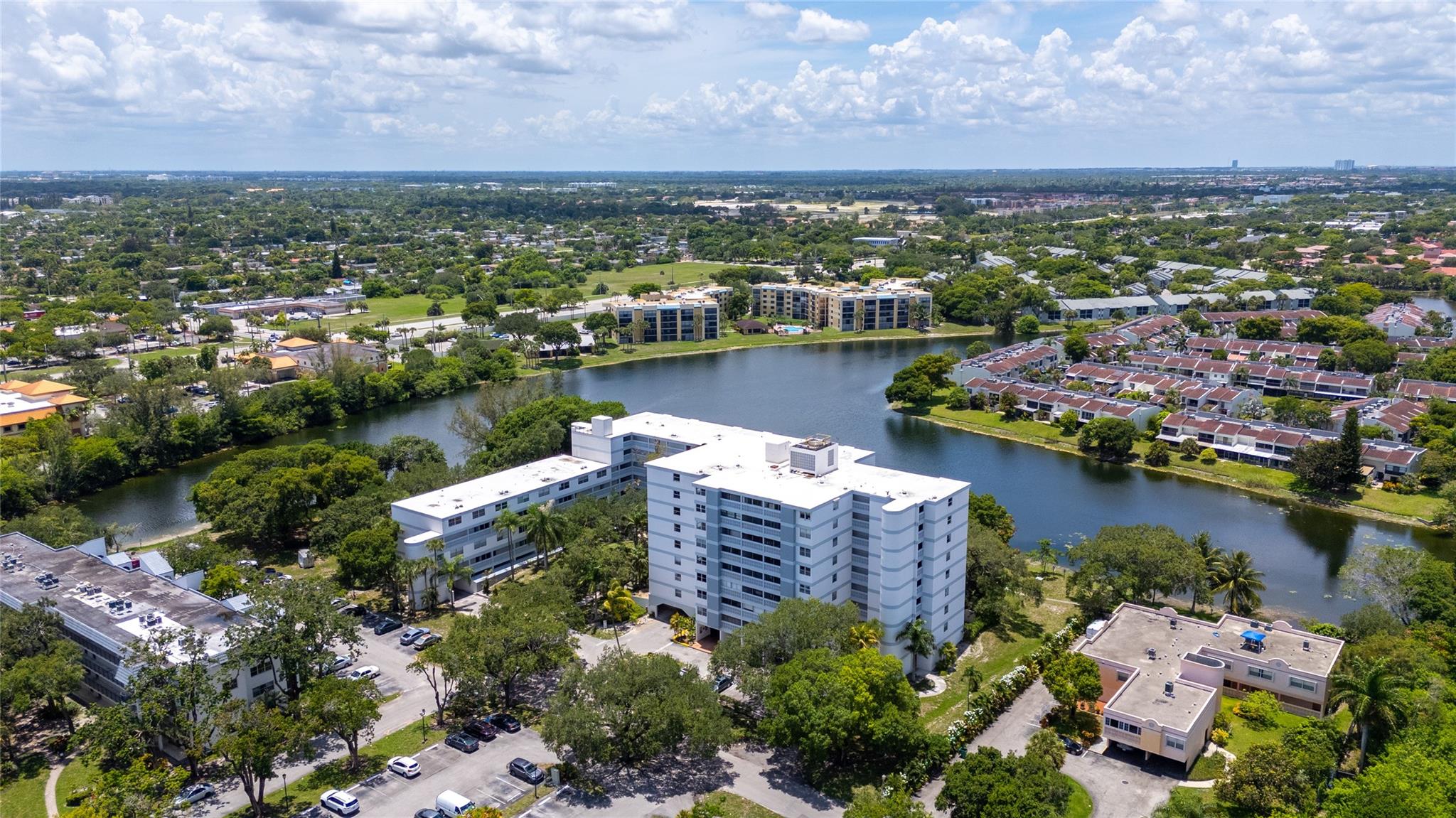 3301 Spanish Moss Ter 705