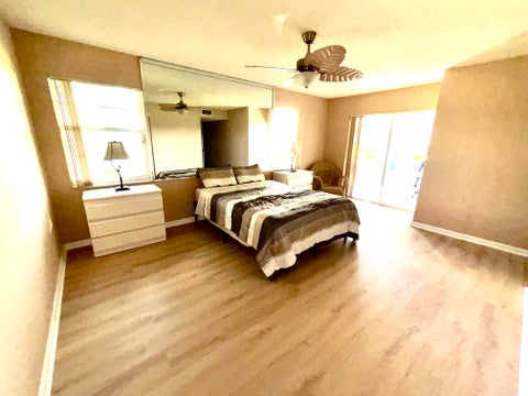Tiny photo for 9927 Seacrest Circle #102, Boynton Beach, FL 33437 (MLS # B26089186)