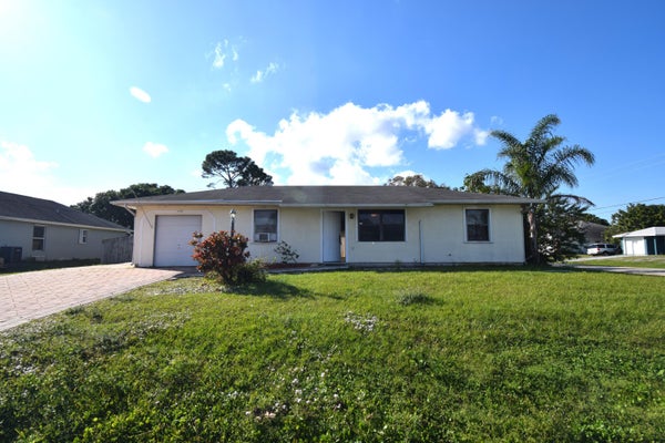 1102 SW HIBISCUS ST, PORT SAINT LUCIE, FL 34983 - Image bb5dfdb83bba9fb33810e87c2ee3946e/2773849063
