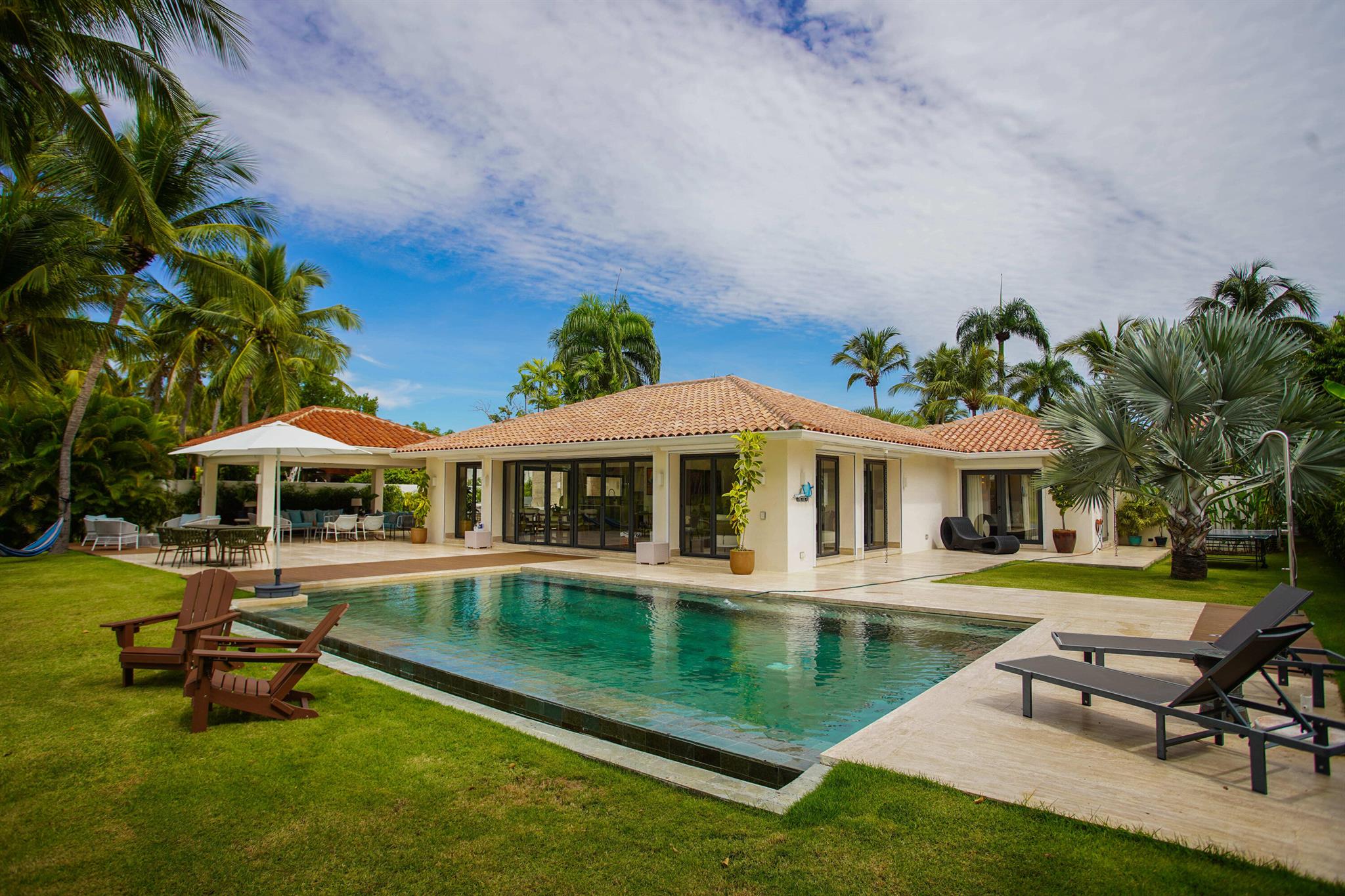 Calle El Faro, Casa de Ca - Residential Lease