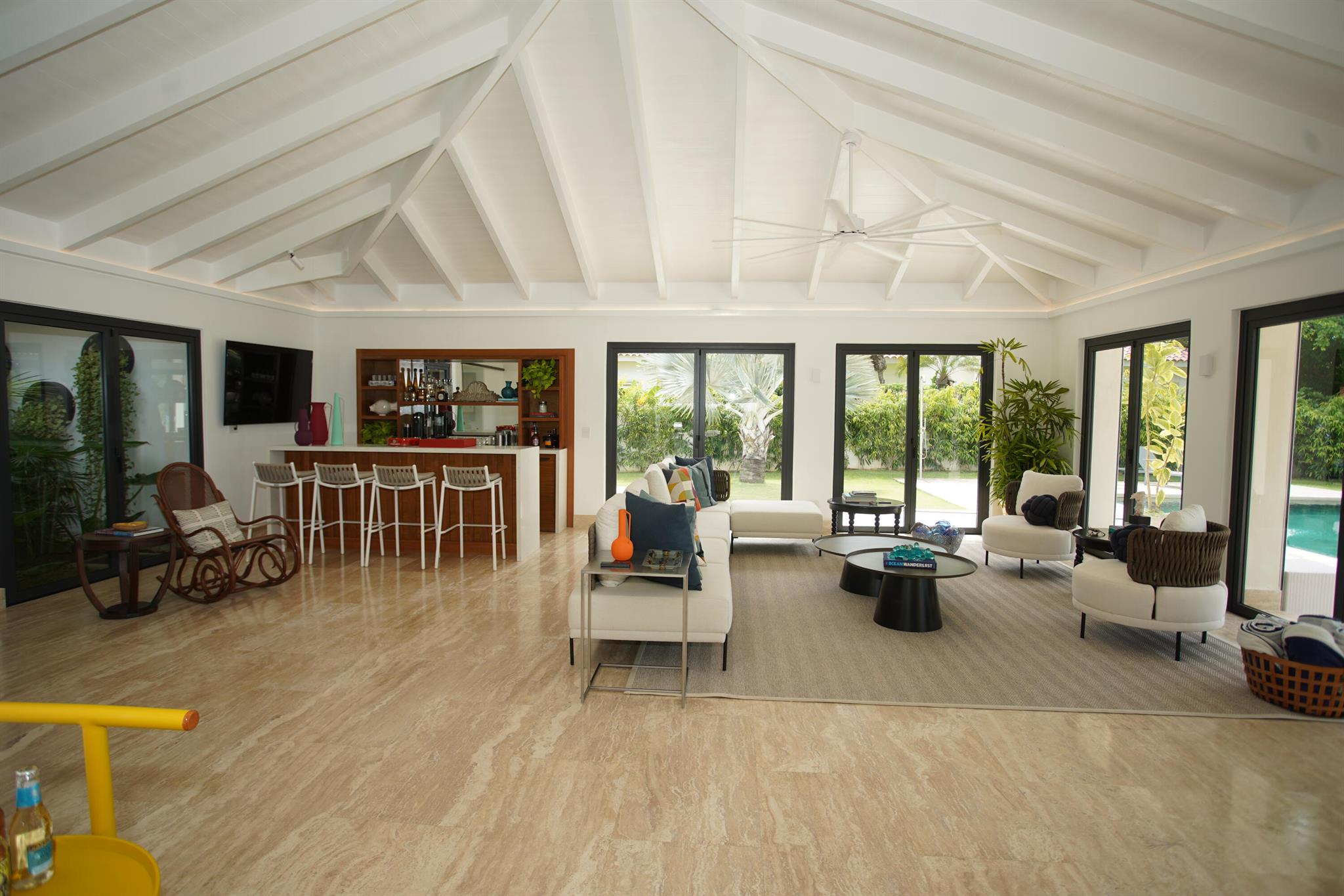 Calle El Faro, Casa de Ca - Residential Lease