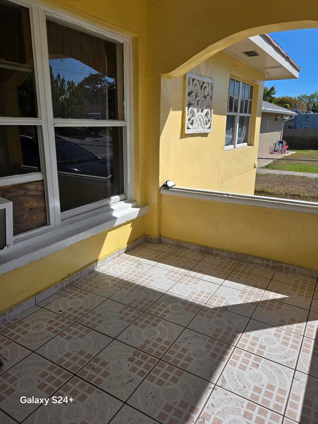 Photo of 606 S Pine Street, Lake Worth, FL 33460 (MLS # R11168436)