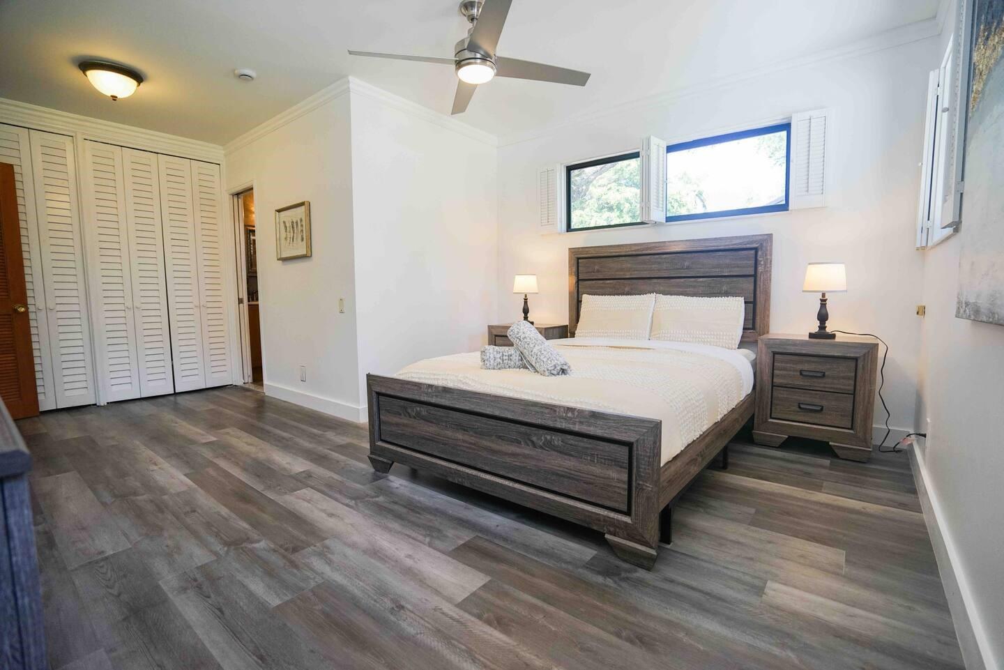 Central Golf Sec Of Holly - Residential