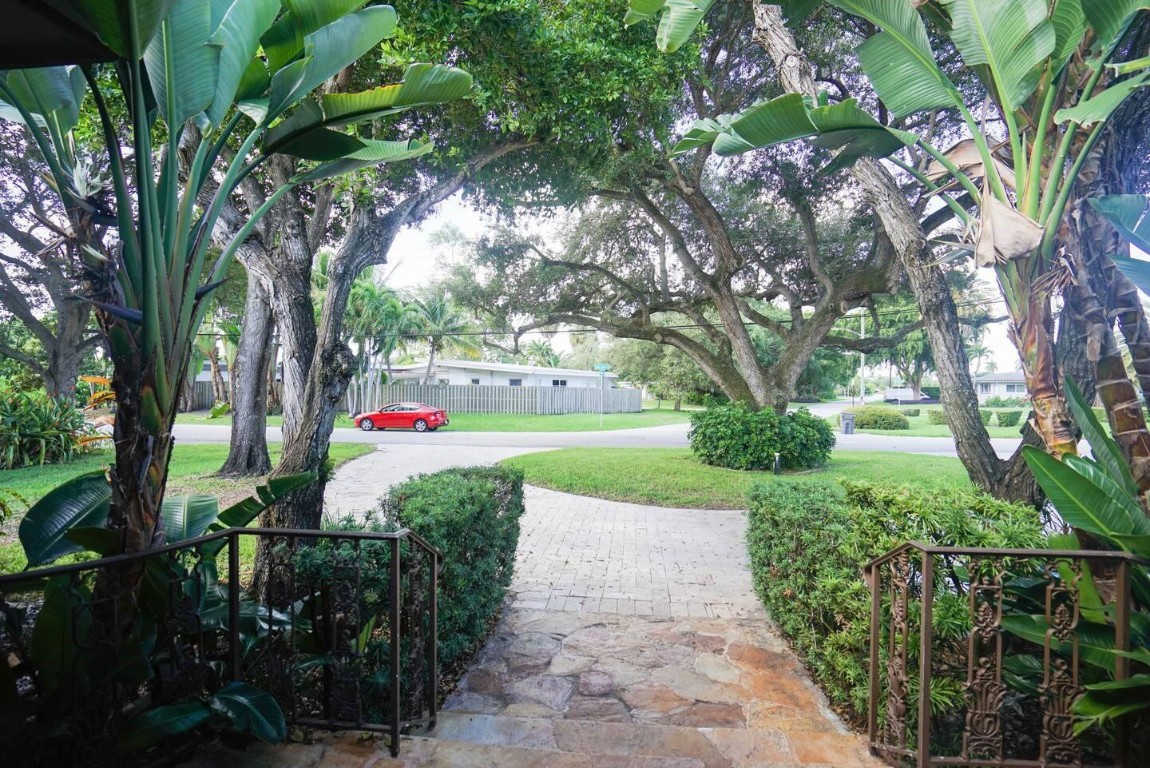 Central Golf Sec Of Holly - Residential