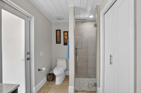 Tiny photo for 2920 NE 47th Street, Lighthouse Point, FL 33064 (MLS # B26019849)