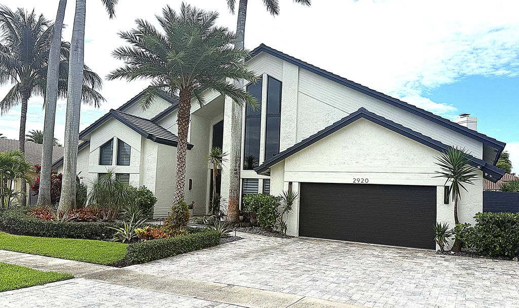 Photo of 2920 NE 47th Street, Lighthouse Point, FL 33064 (MLS # B26019849)