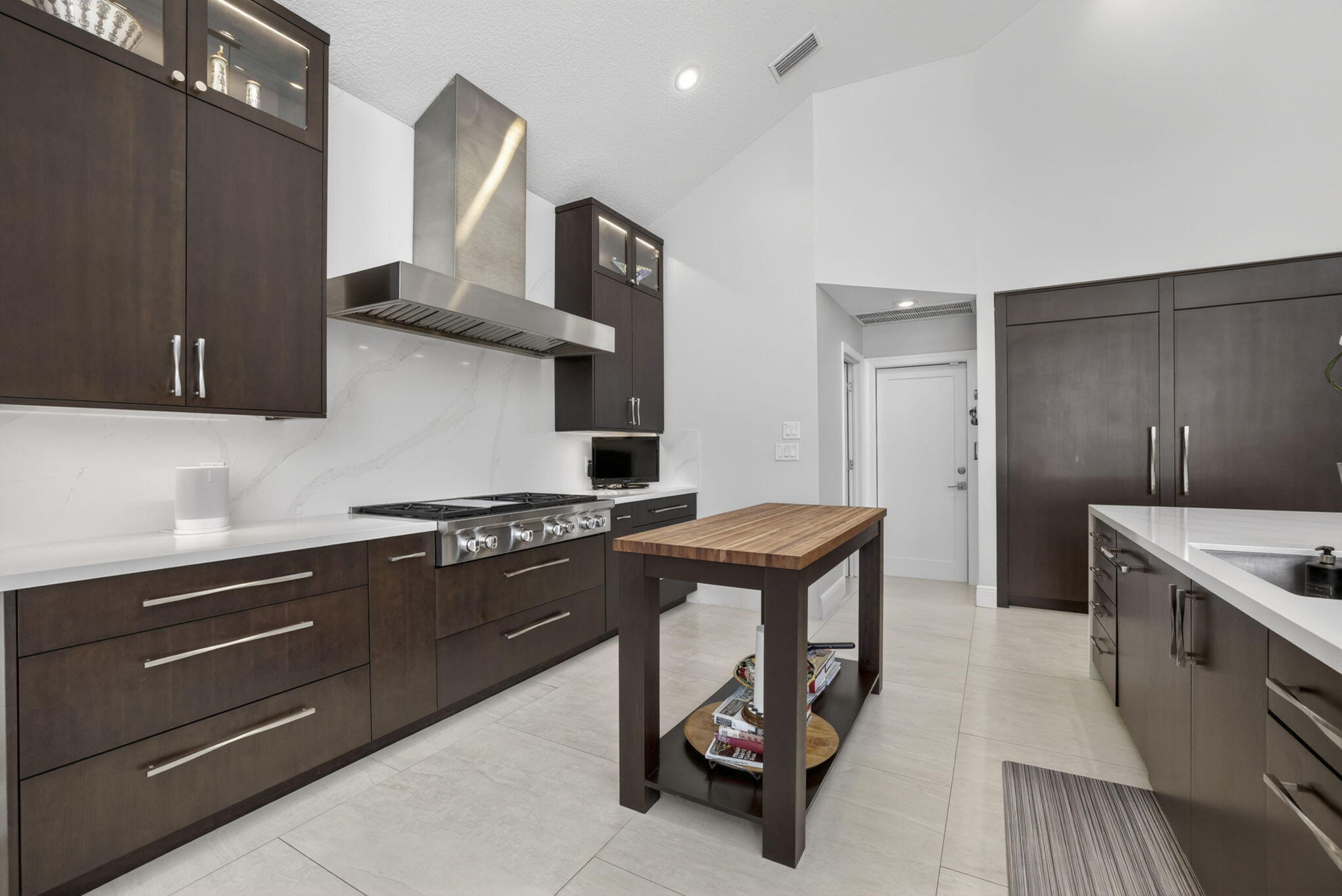 CORAL KEY VILLAS SEC 9 - Residential