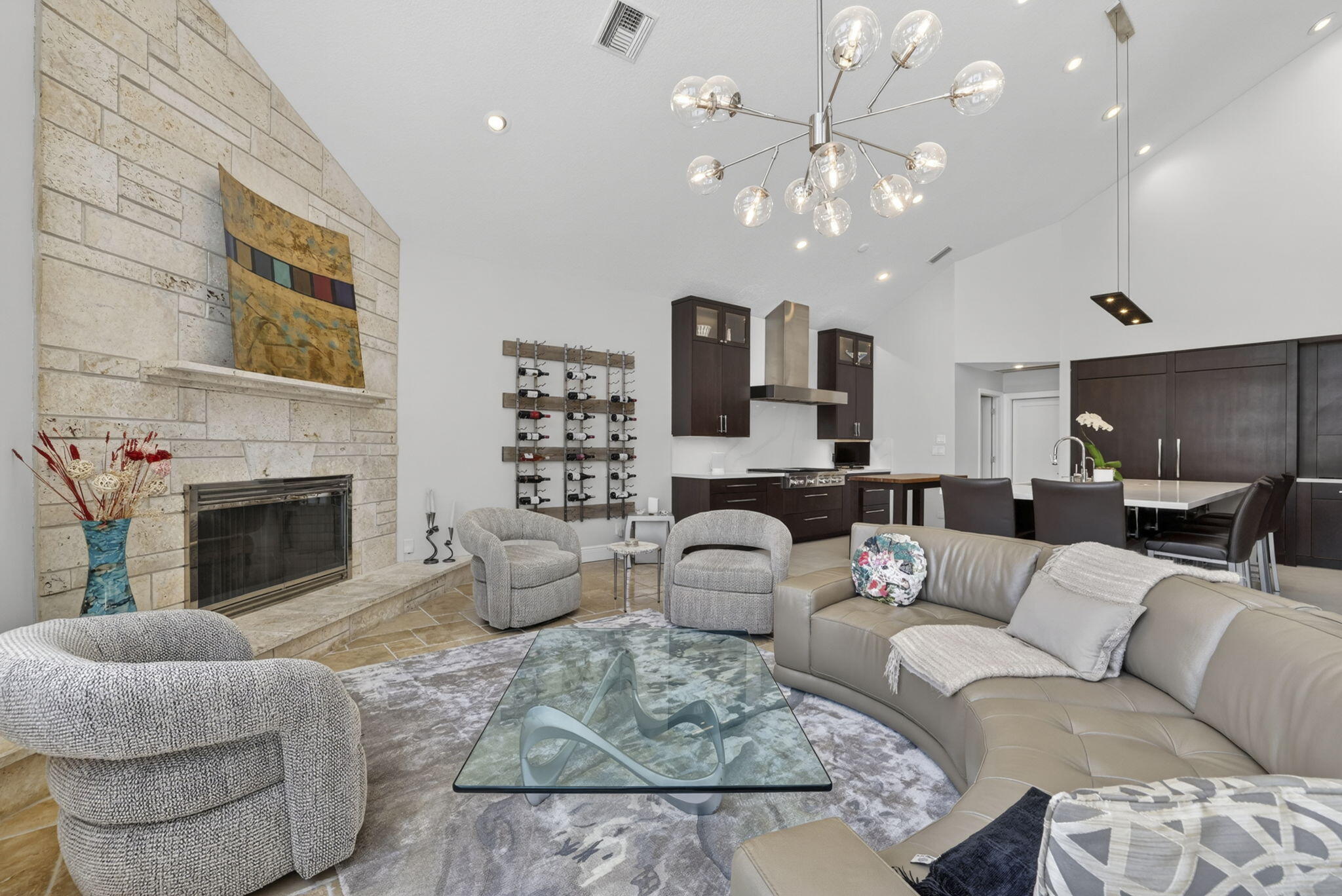 CORAL KEY VILLAS SEC 9 - Residential