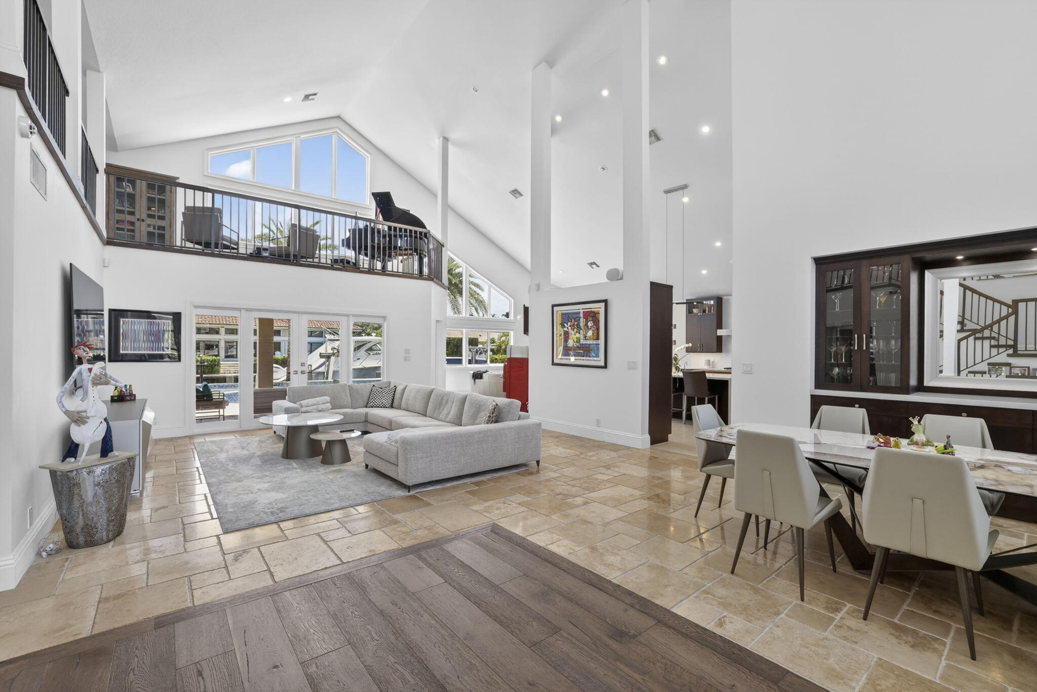 CORAL KEY VILLAS SEC 9 - Residential