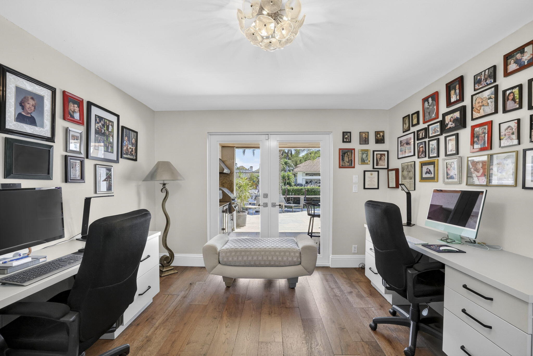 CORAL KEY VILLAS SEC 9 - Residential