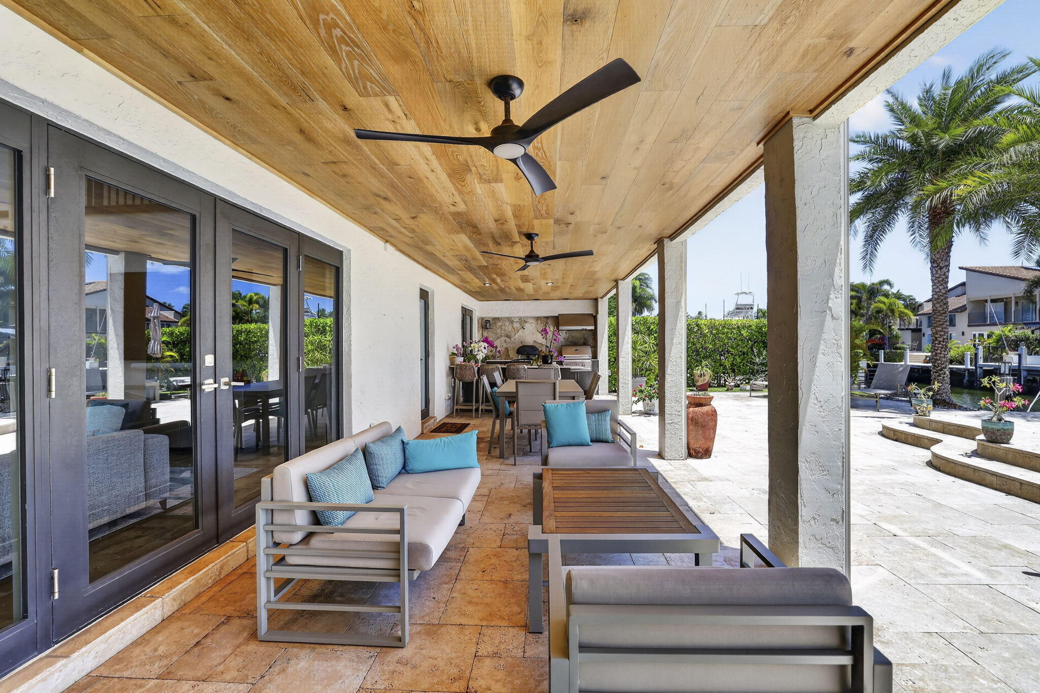 CORAL KEY VILLAS SEC 9 - Residential