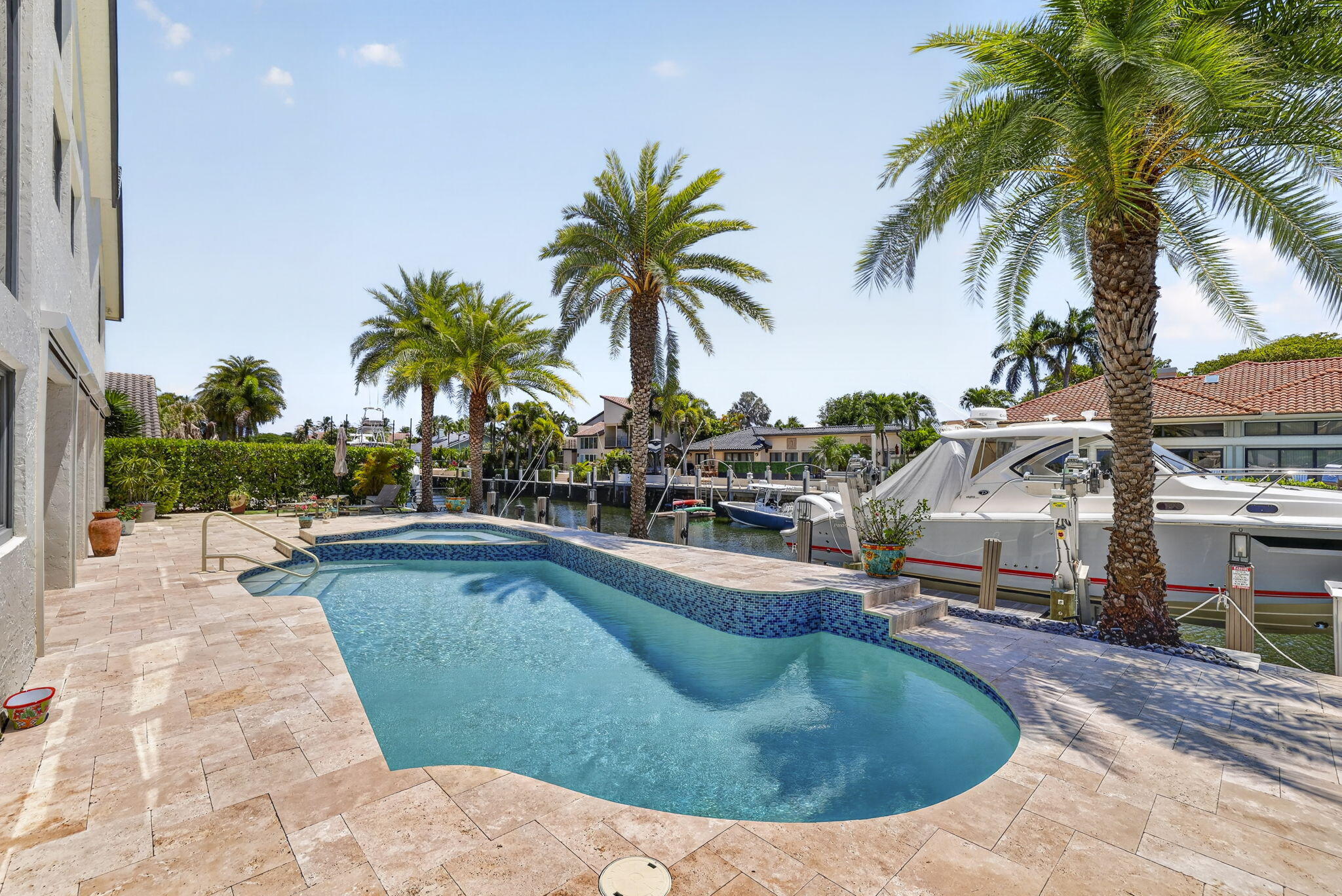 CORAL KEY VILLAS SEC 9 - Residential