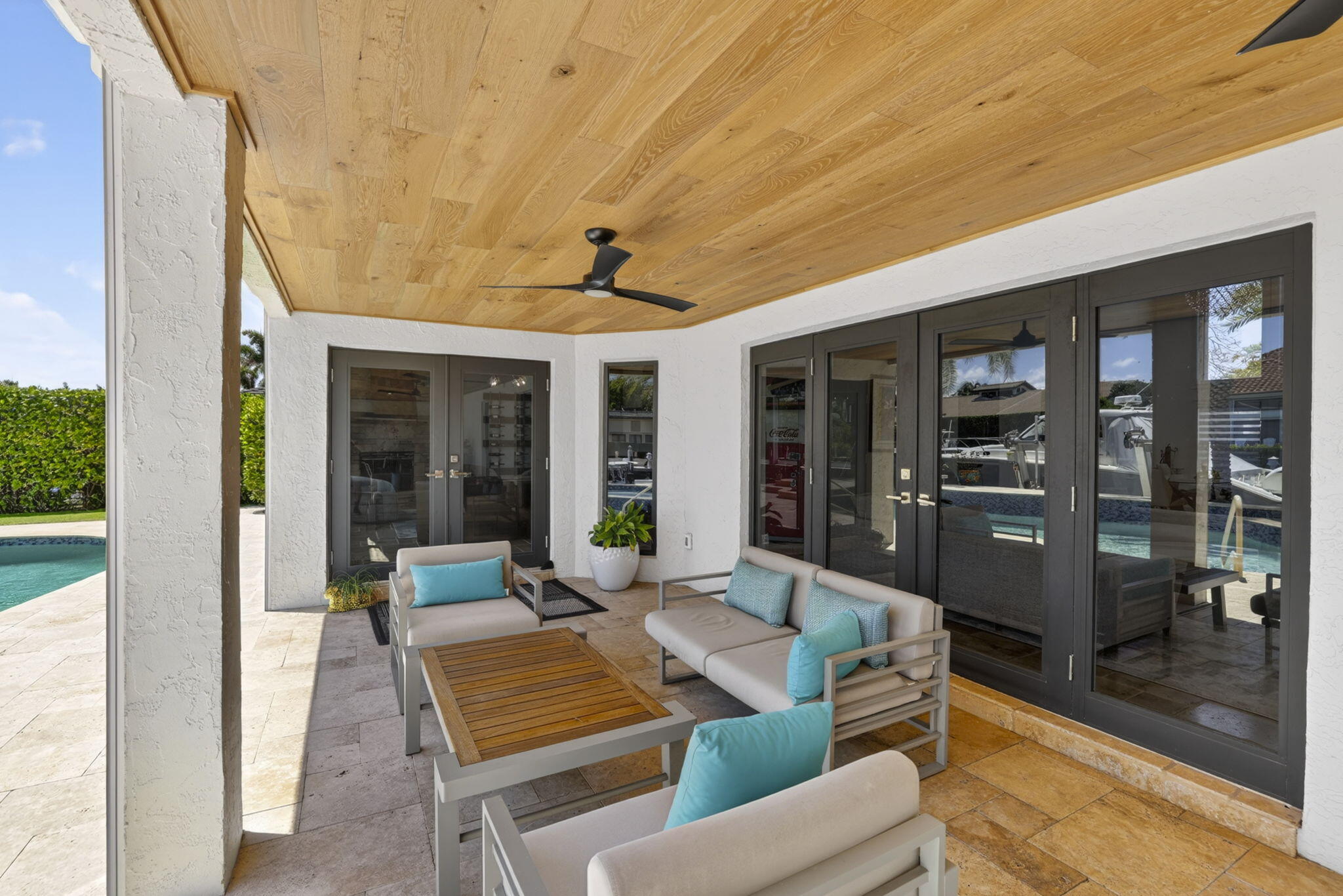 CORAL KEY VILLAS SEC 9 - Residential