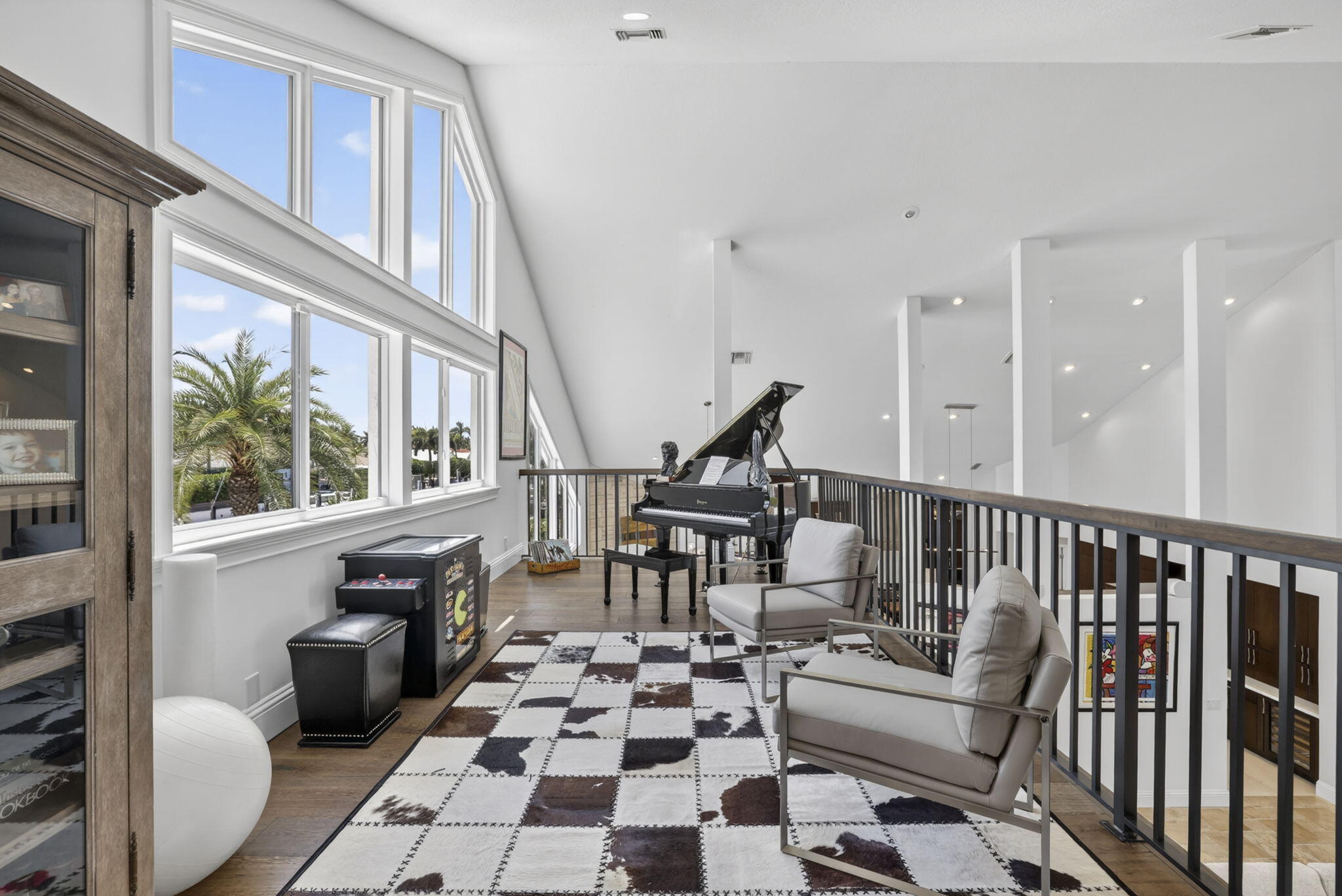 CORAL KEY VILLAS SEC 9 - Residential