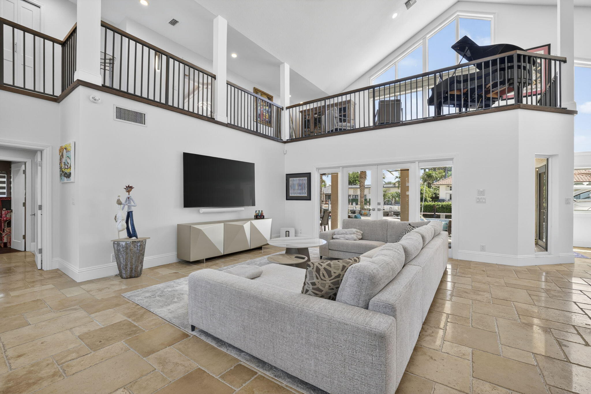CORAL KEY VILLAS SEC 9 - Residential