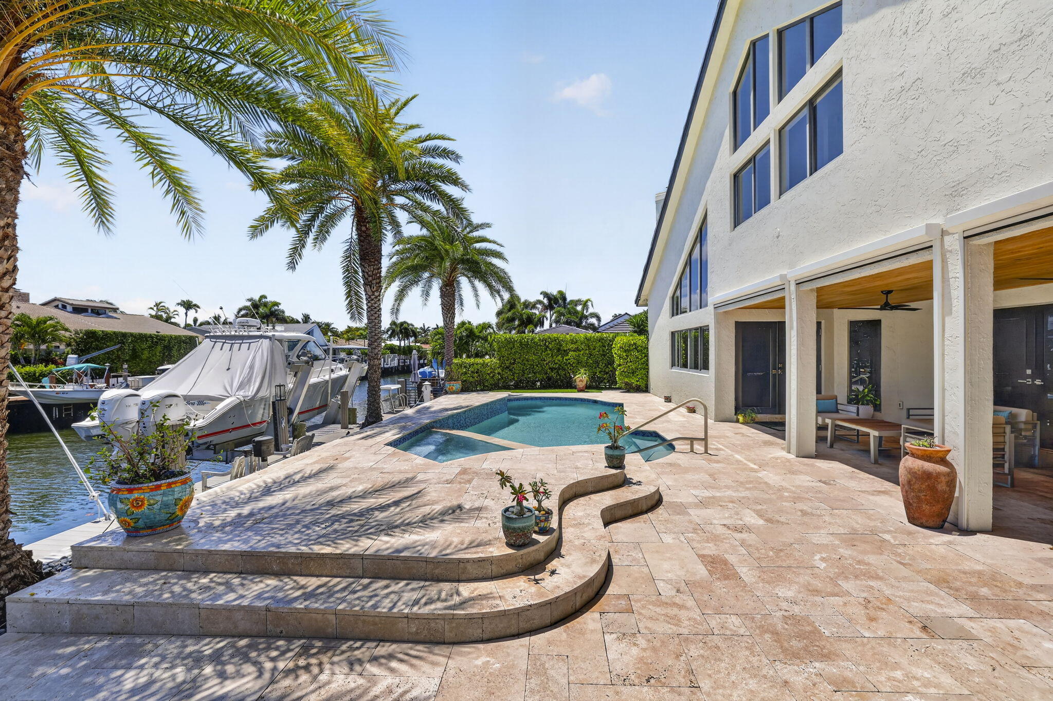CORAL KEY VILLAS SEC 9 - Residential