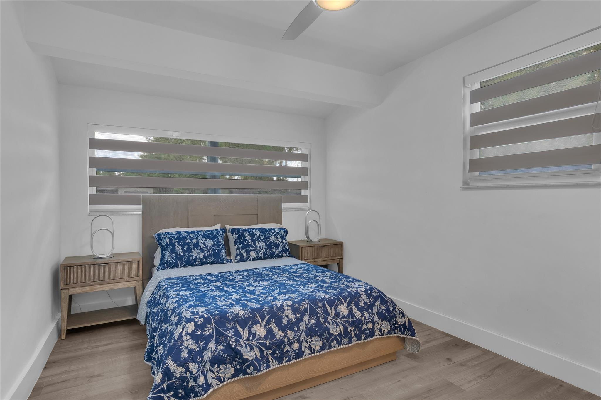 Hollywood Hills 6-22 B - Residential