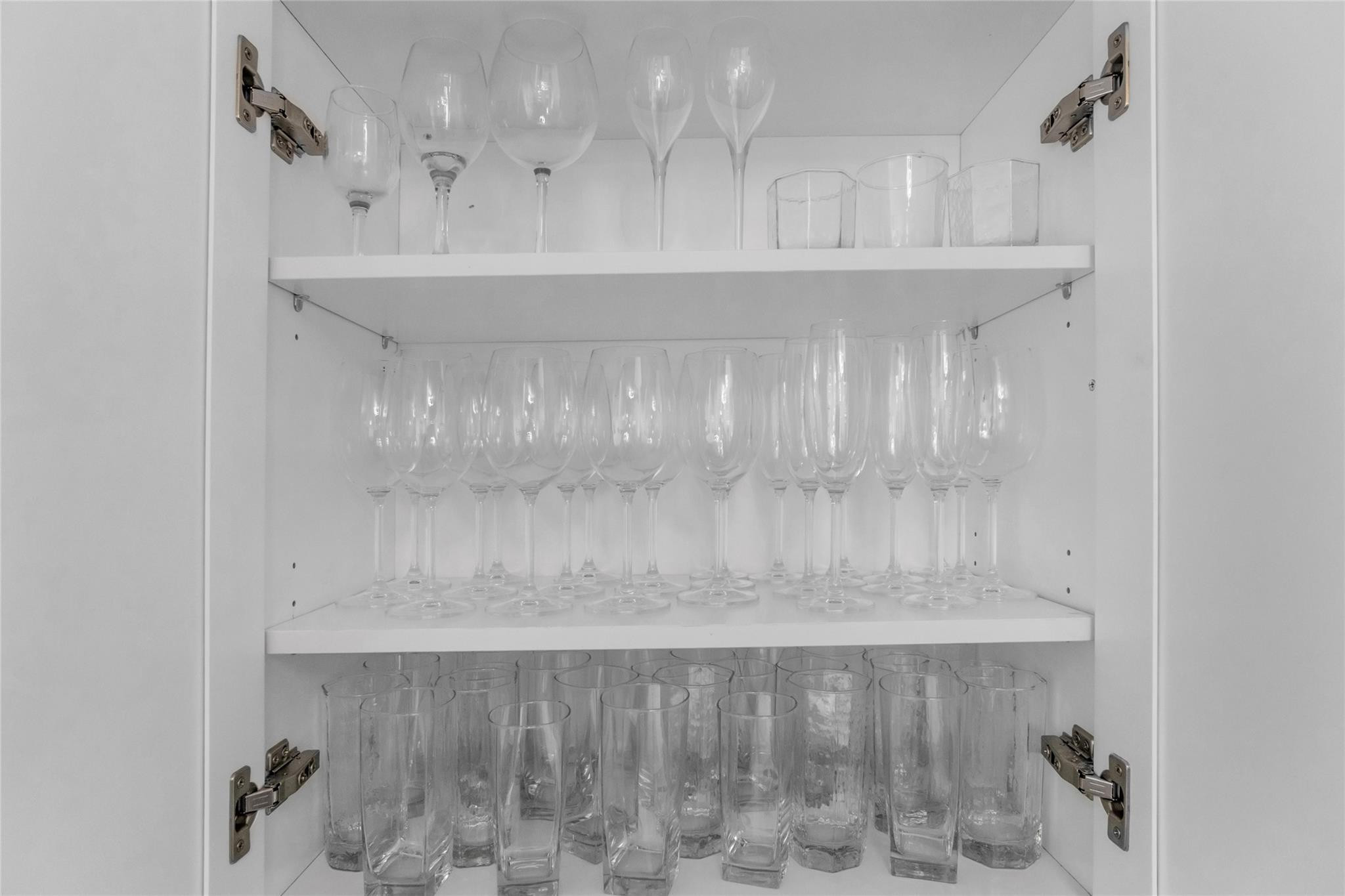 Hollywood Hills 6-22 B - Residential