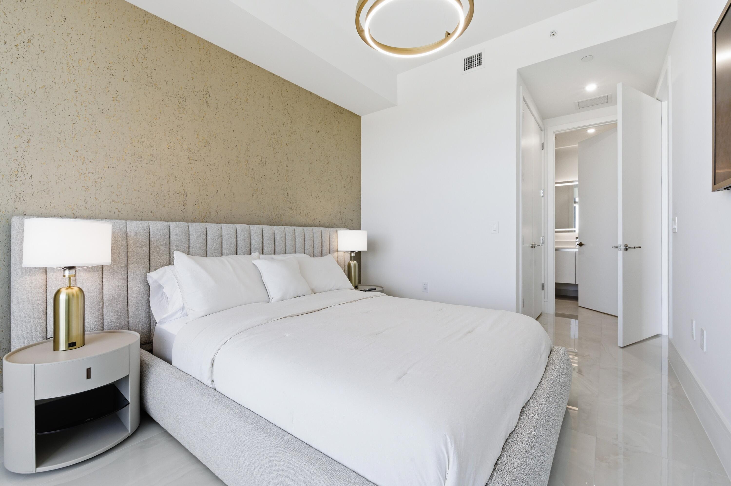 NAUTILUS 220 CONDO - Residential