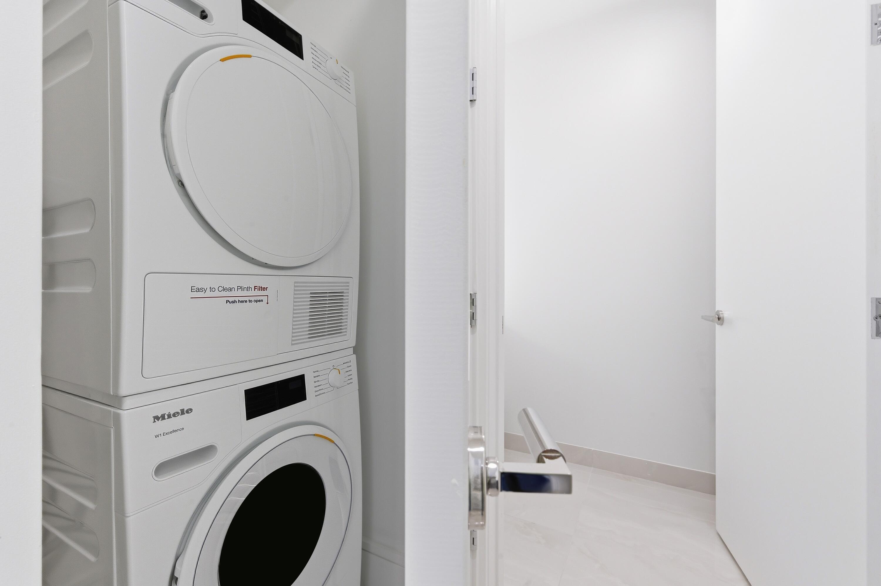 NAUTILUS 220 CONDO - Residential