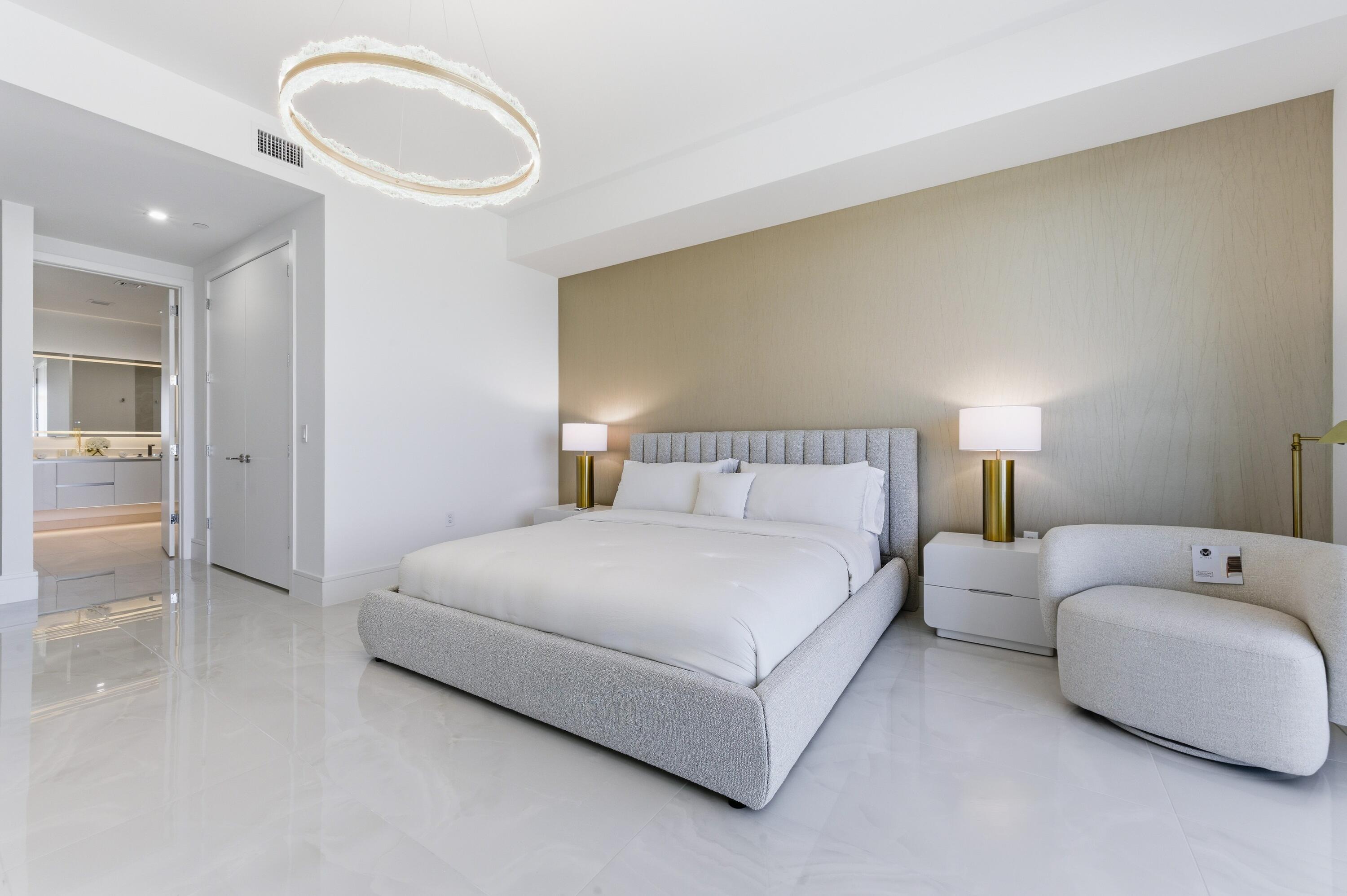 NAUTILUS 220 CONDO - Residential