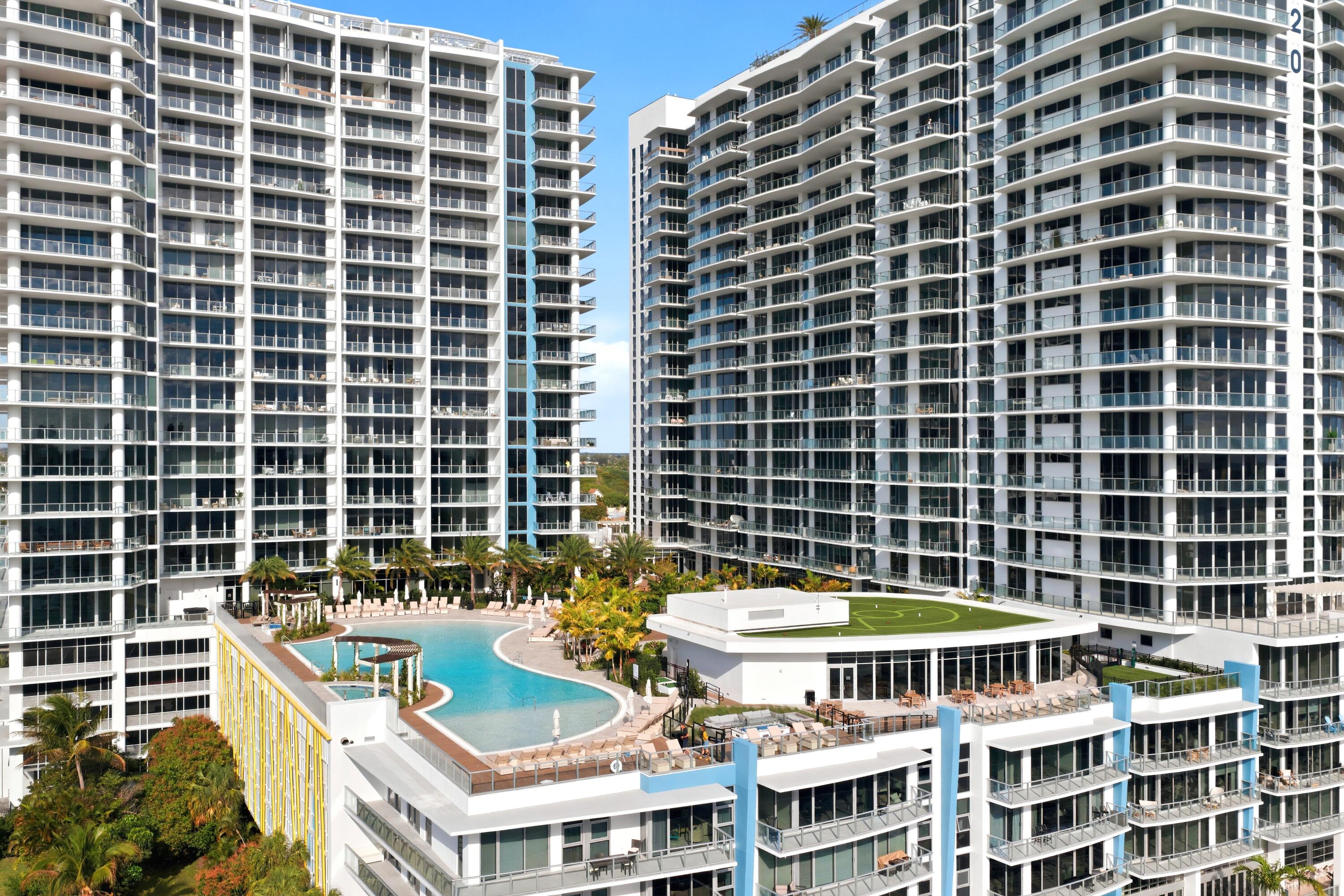 NAUTILUS 220 CONDO - Residential