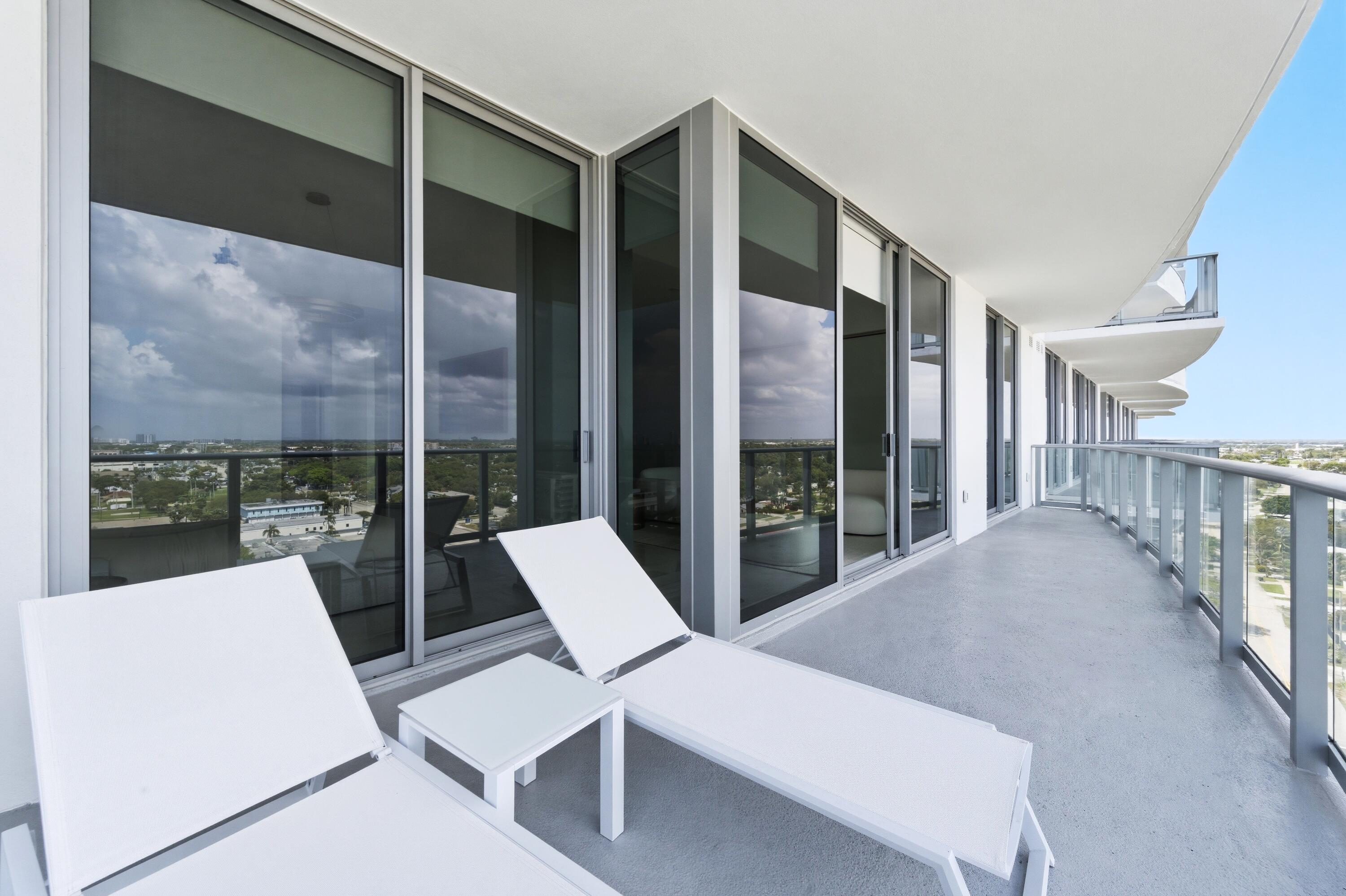 NAUTILUS 220 CONDO - Residential