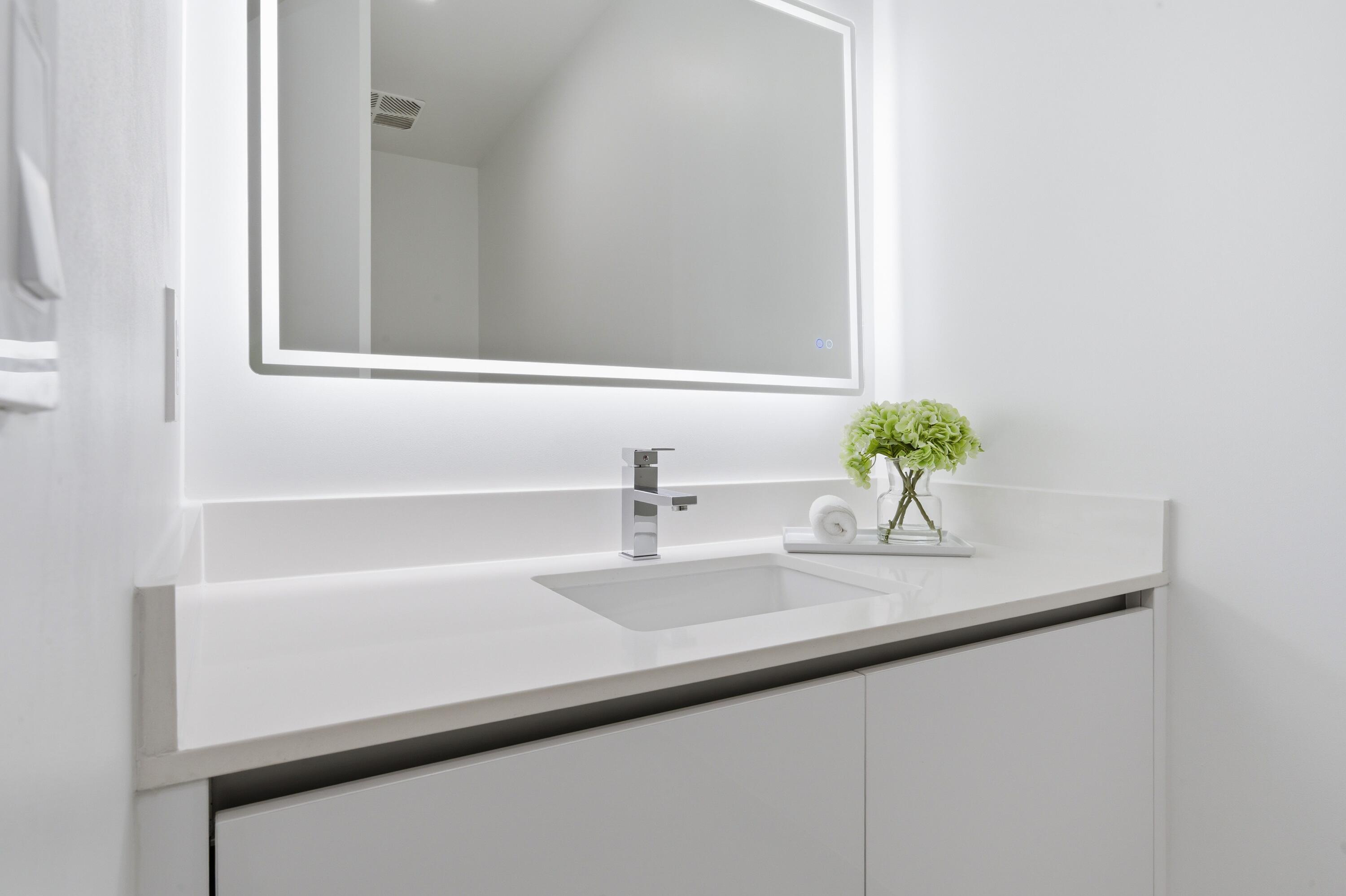 NAUTILUS 220 CONDO - Residential