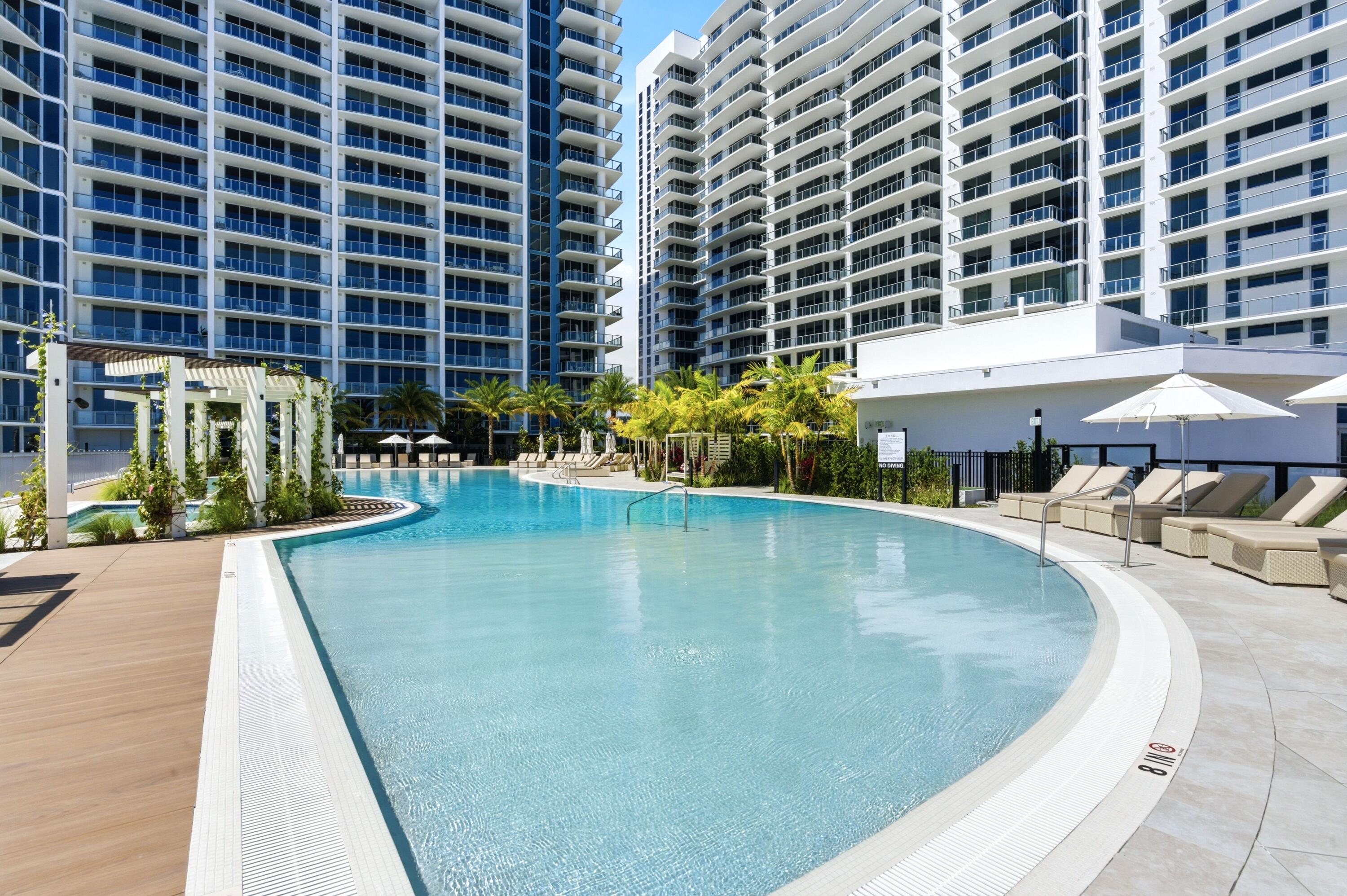 NAUTILUS 220 CONDO - Residential