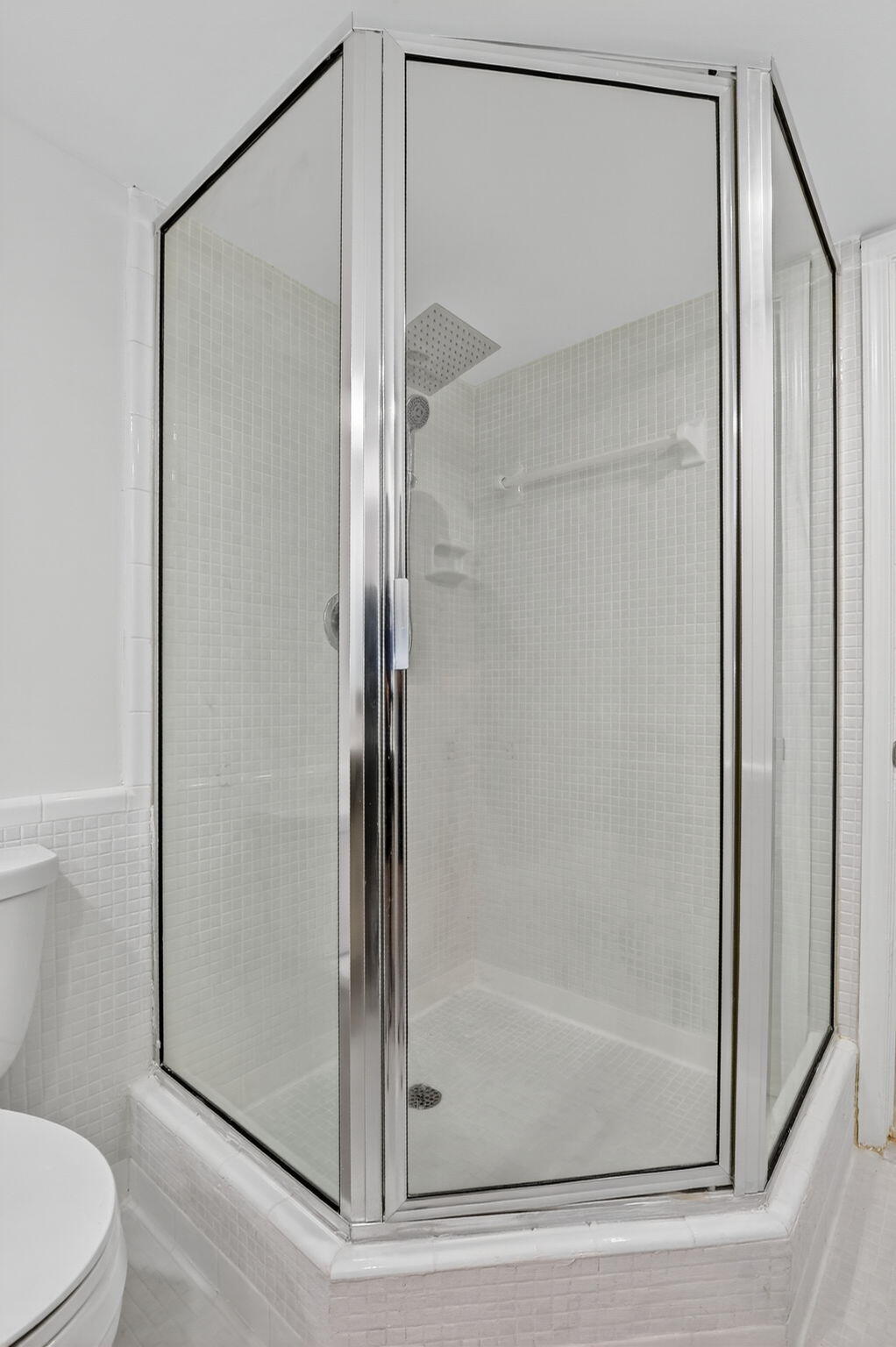 NEWTH GARDENS C CONDO - Residential