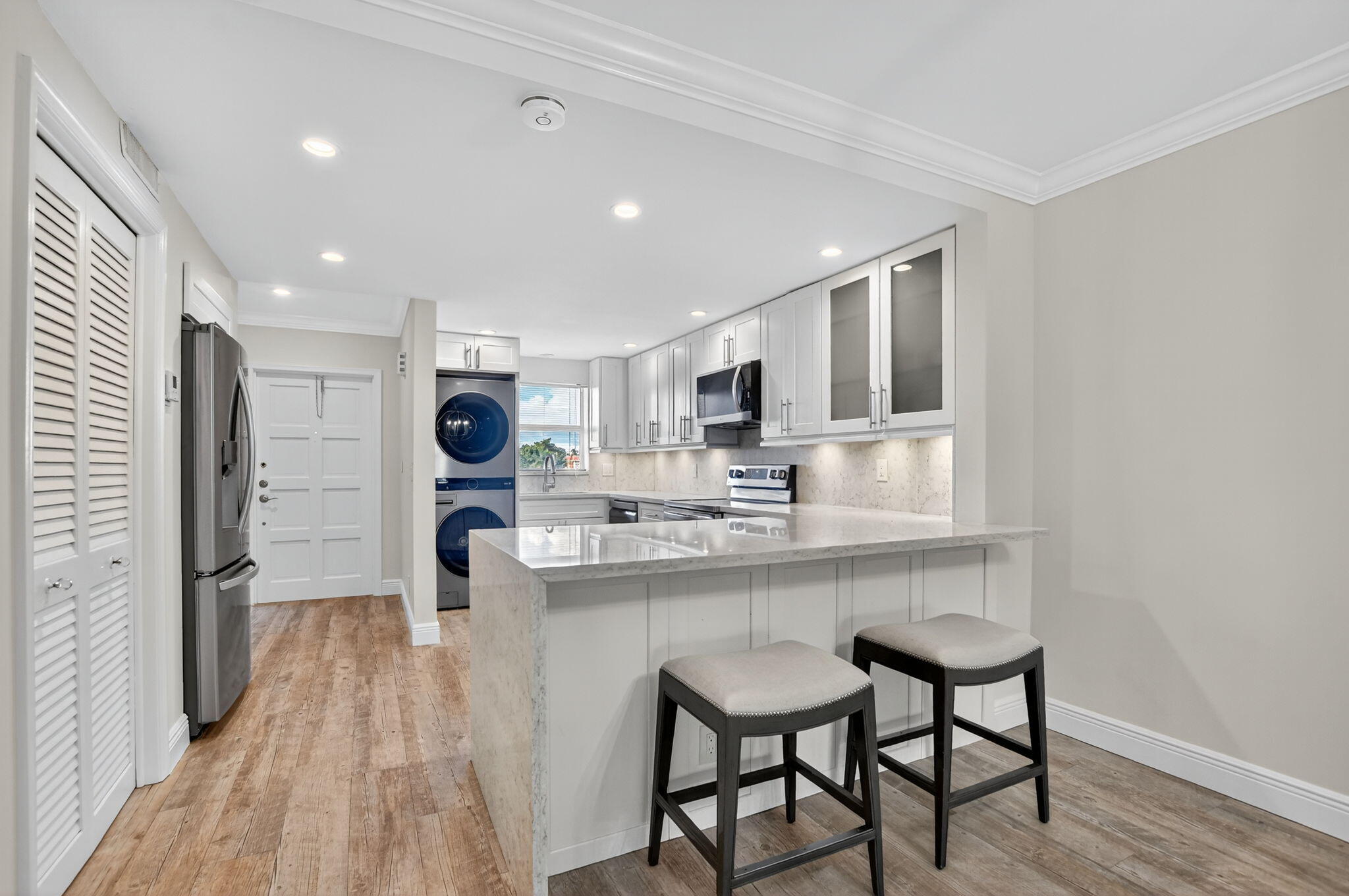 NEWTH GARDENS C CONDO - Residential