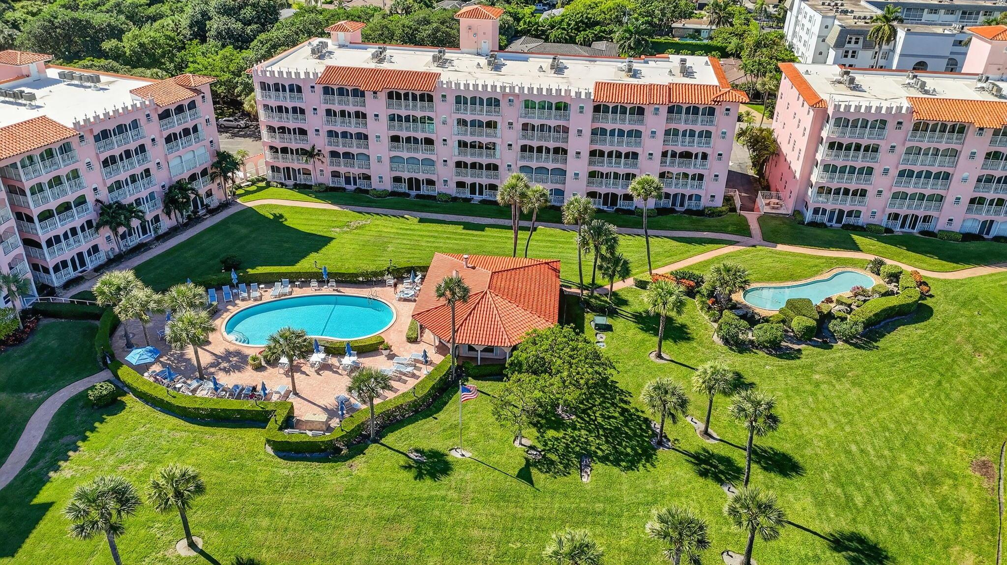 NEWTH GARDENS C CONDO - Residential