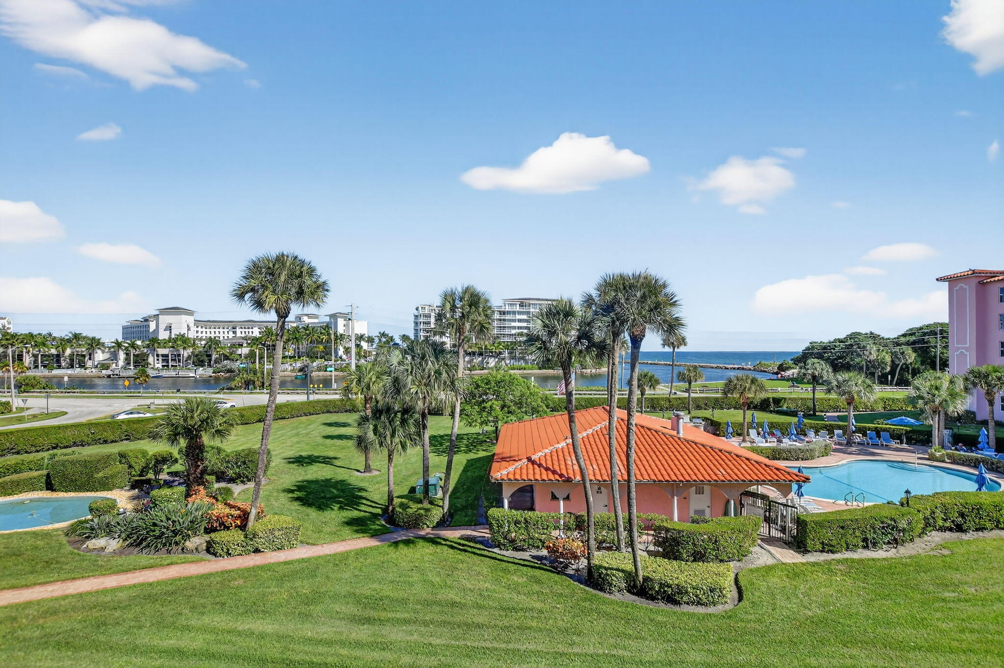 NEWTH GARDENS C CONDO - Residential