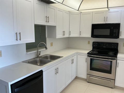 2303 Lucaya Lane F3 Pompano Beach FL 33066