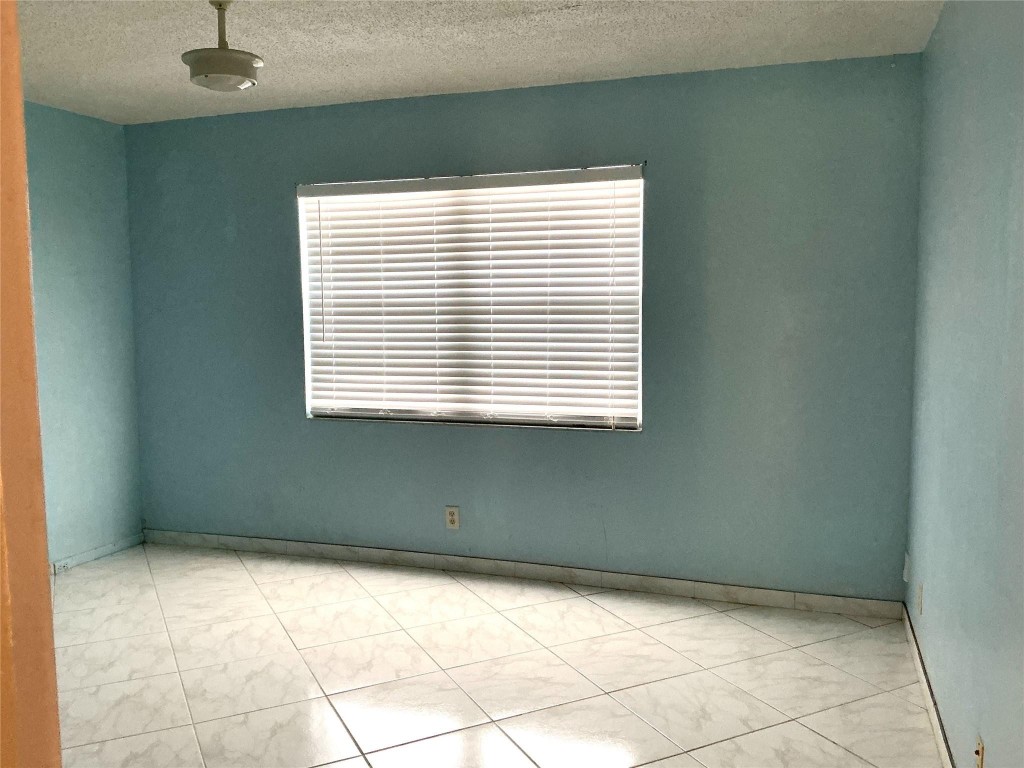 Wynmoor Lucaya - Residential