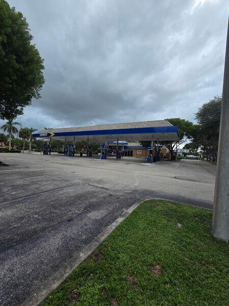 1009 N State Road 7 Road