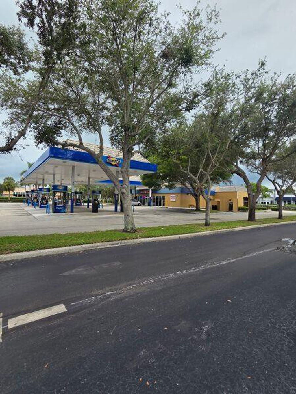 Photo of 1009 N State Road 7, Royal Palm Beach, FL 33411 (MLS # R11166037)