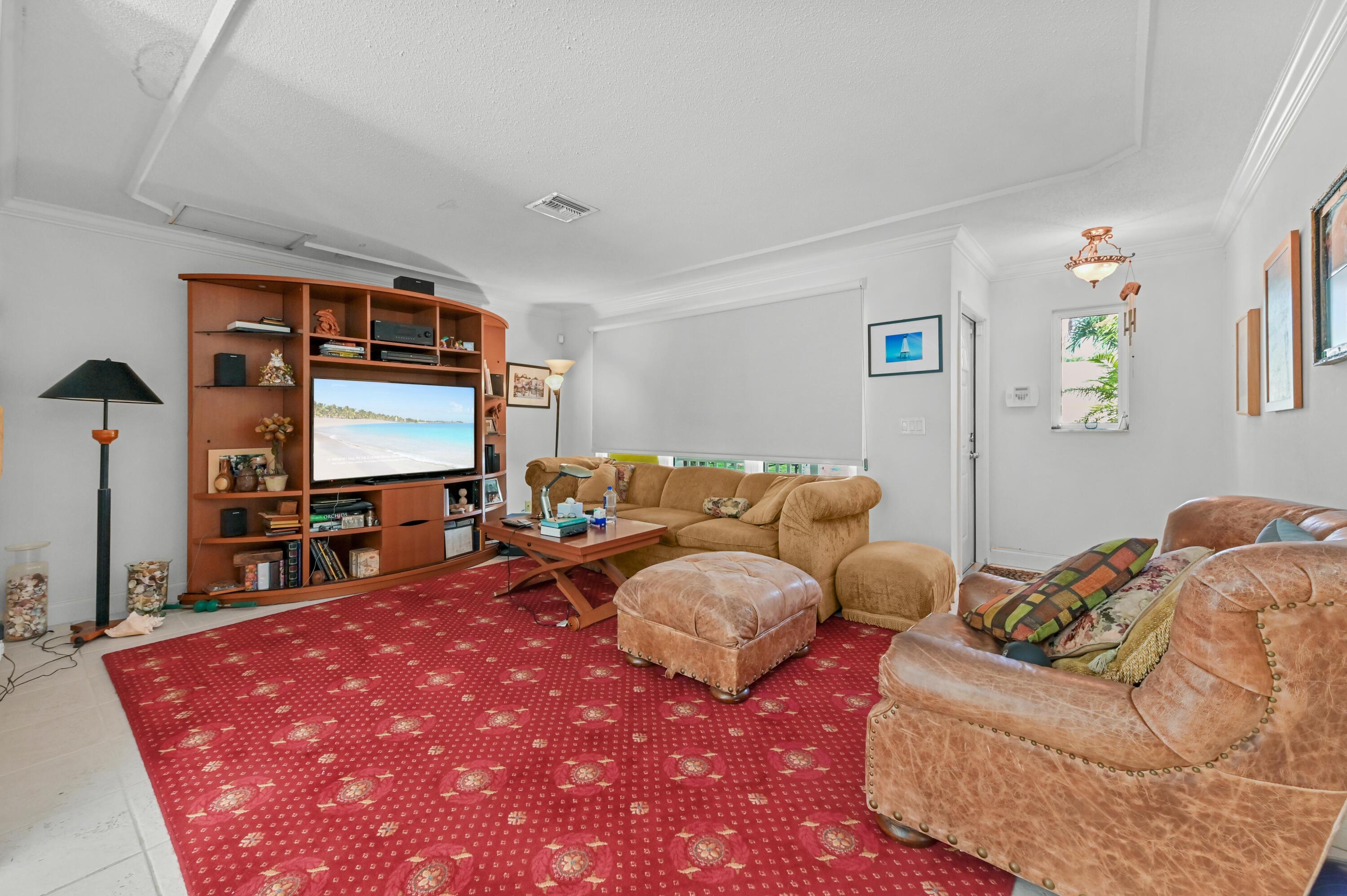 3002 Cardinal Drive