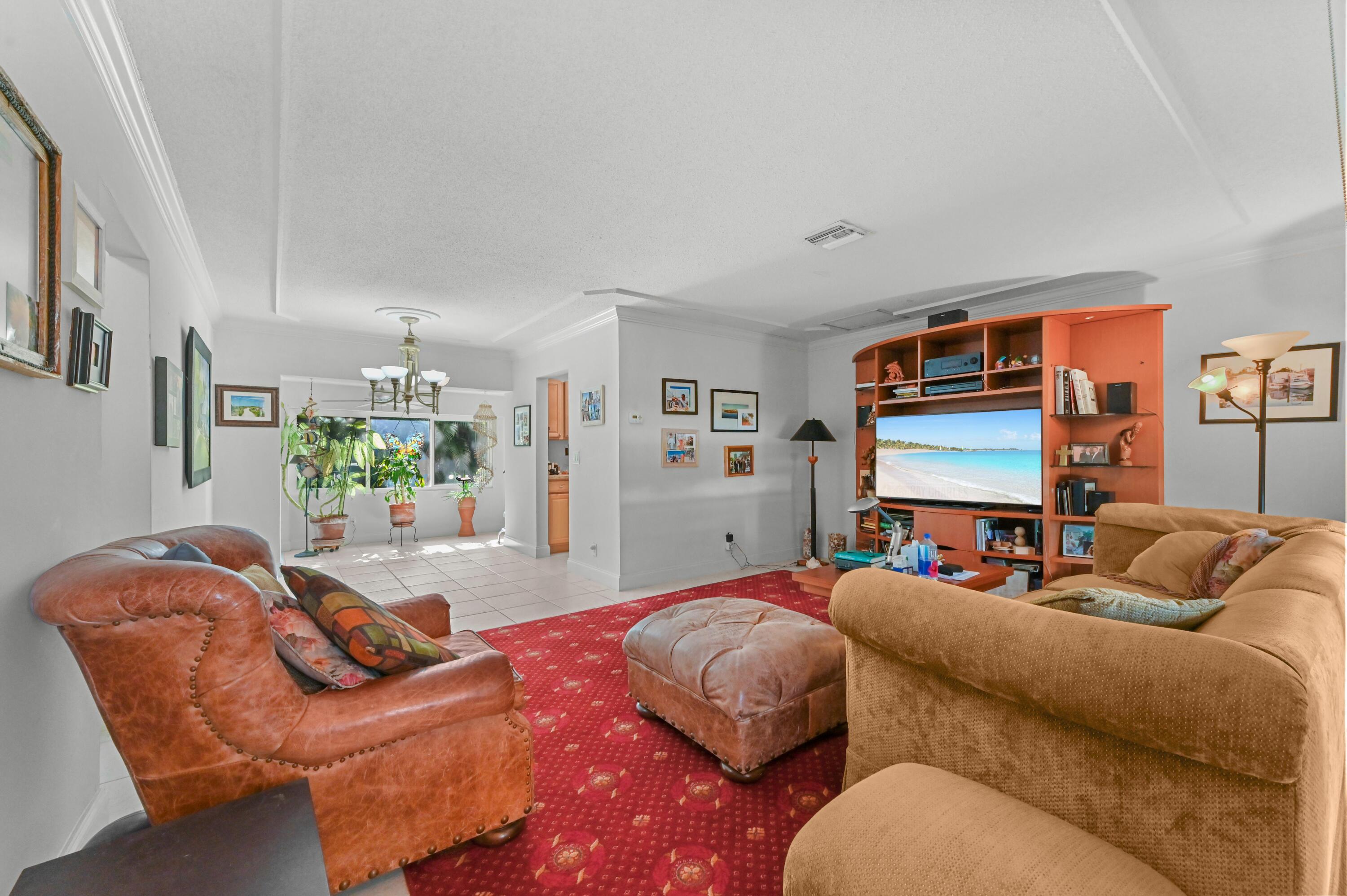 3002 Cardinal Drive