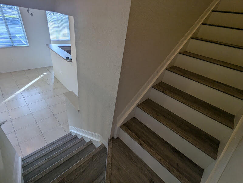 RESIDENCES AT LEGACY PLACE CONDO - Residential Lease