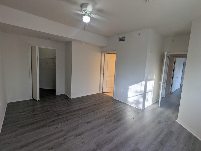 RESIDENCES AT LEGACY PLACE CONDO - Residential Lease