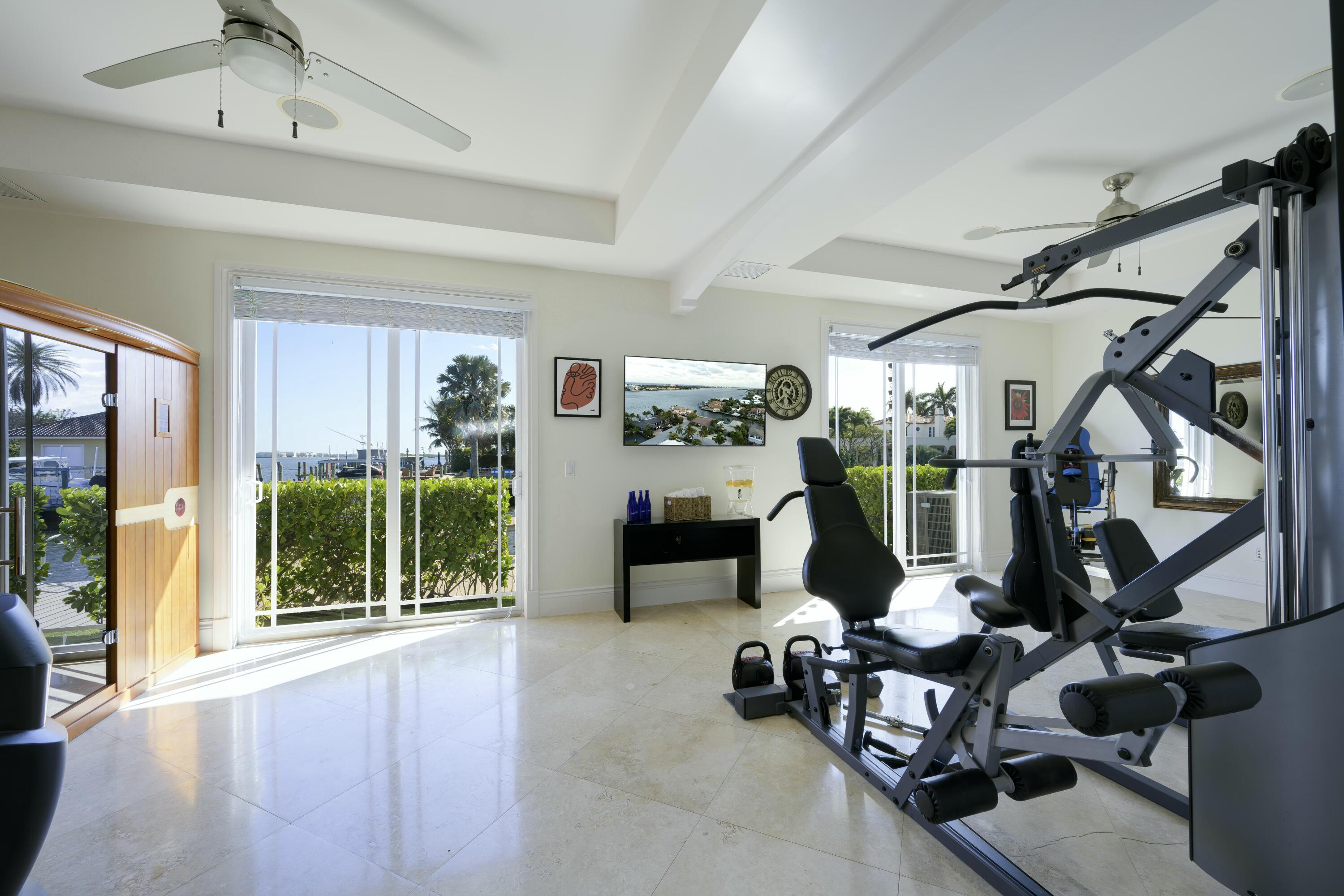 COLLEGE PARK - Residential