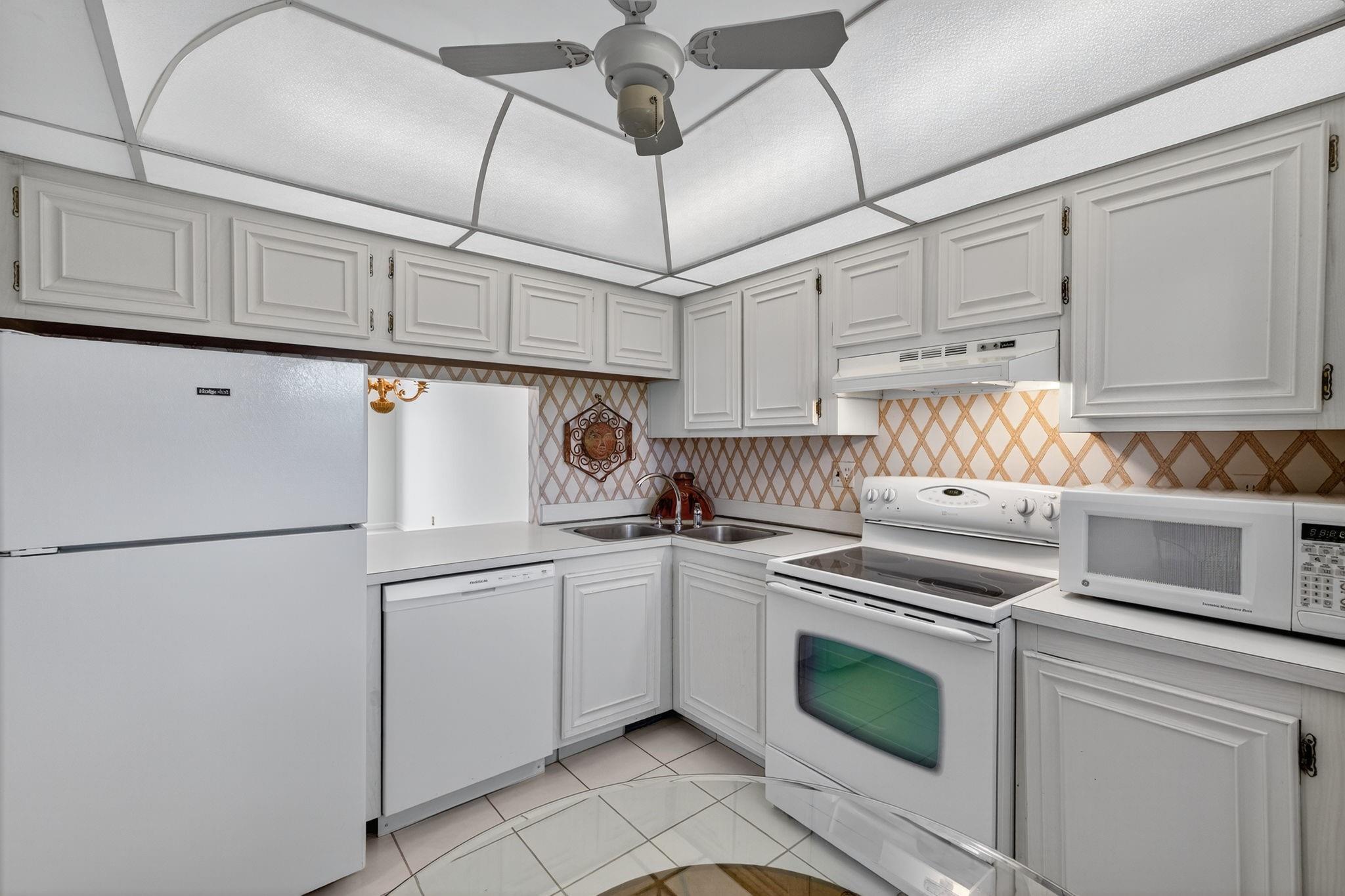 Gardens By The Sea South - Residential