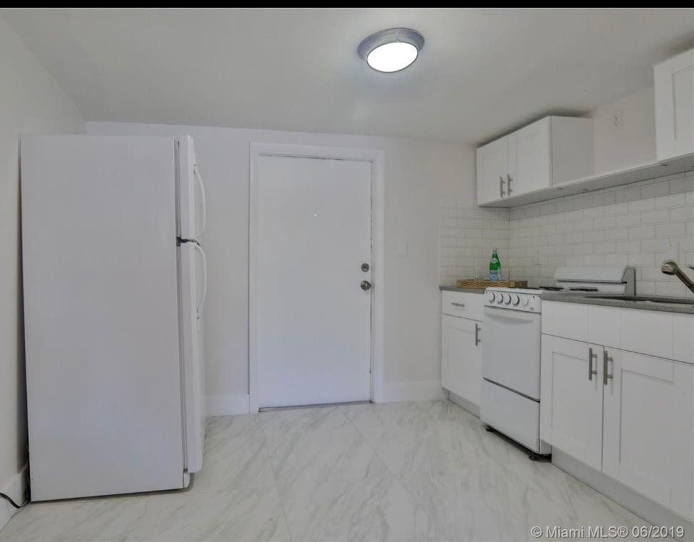 Oakland Park Second Add 1 - Residential Lease